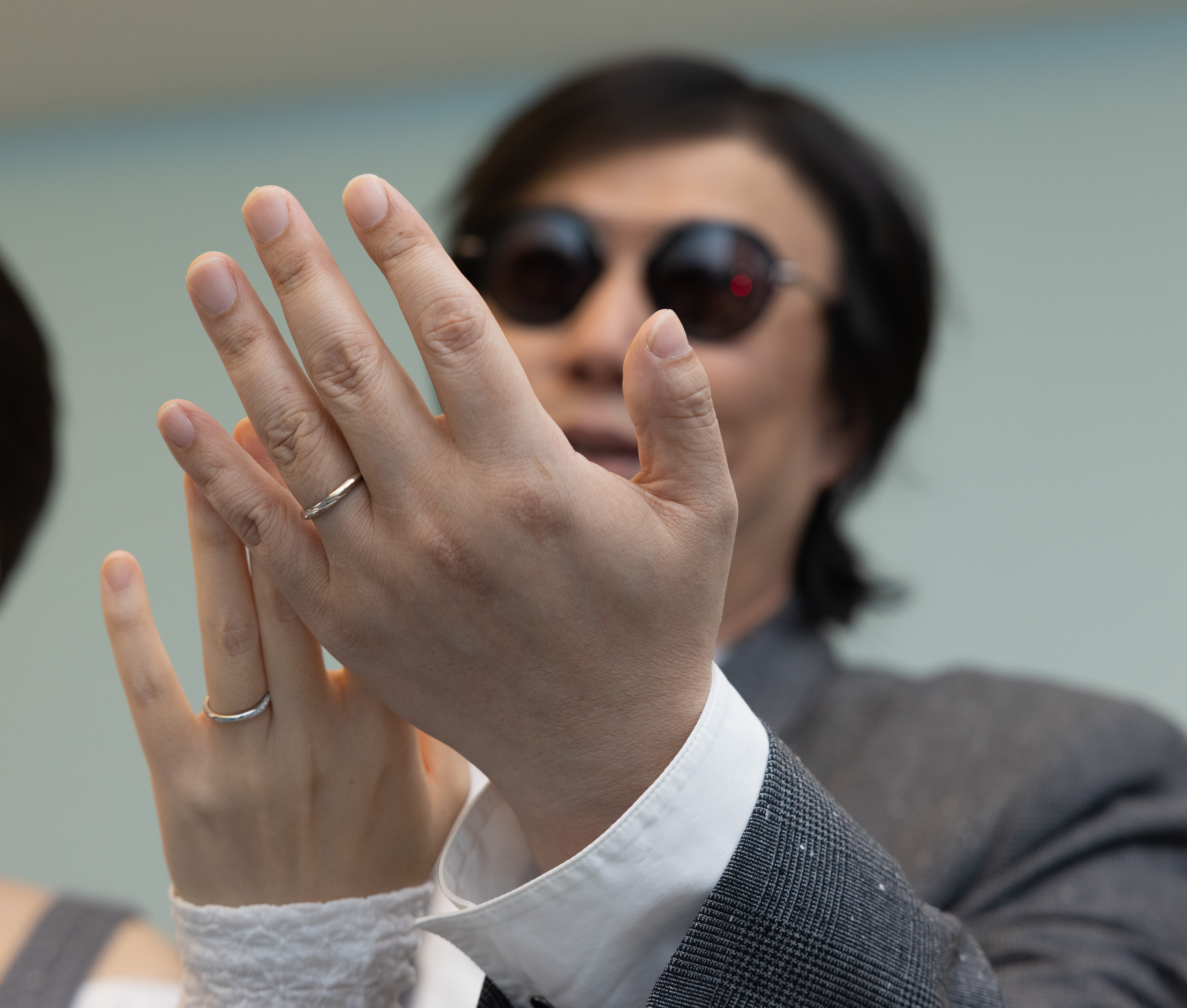 蕭煌奇與交往一年多的女友登記結婚,正式成為人夫。(圖/翻攝自蕭煌奇臉書)