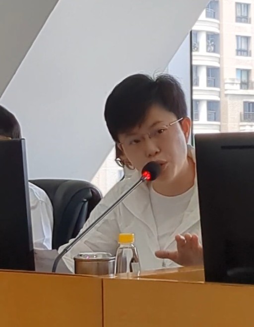 台中市議員陳俞融要求除請市府研議，附帶要求市府提出配套。 