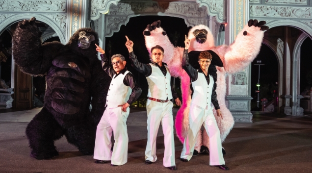 許效舜（左起）、李銘順、李國煌在《NO GOOD！歐吉桑》中載歌載舞。（萬騰文化創意提供）
