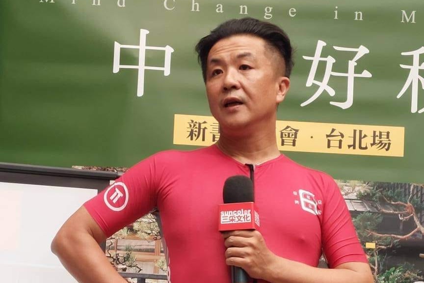 呂秋遠去年爆出私生子醜聞人設崩壞。（翻攝呂秋遠臉書）