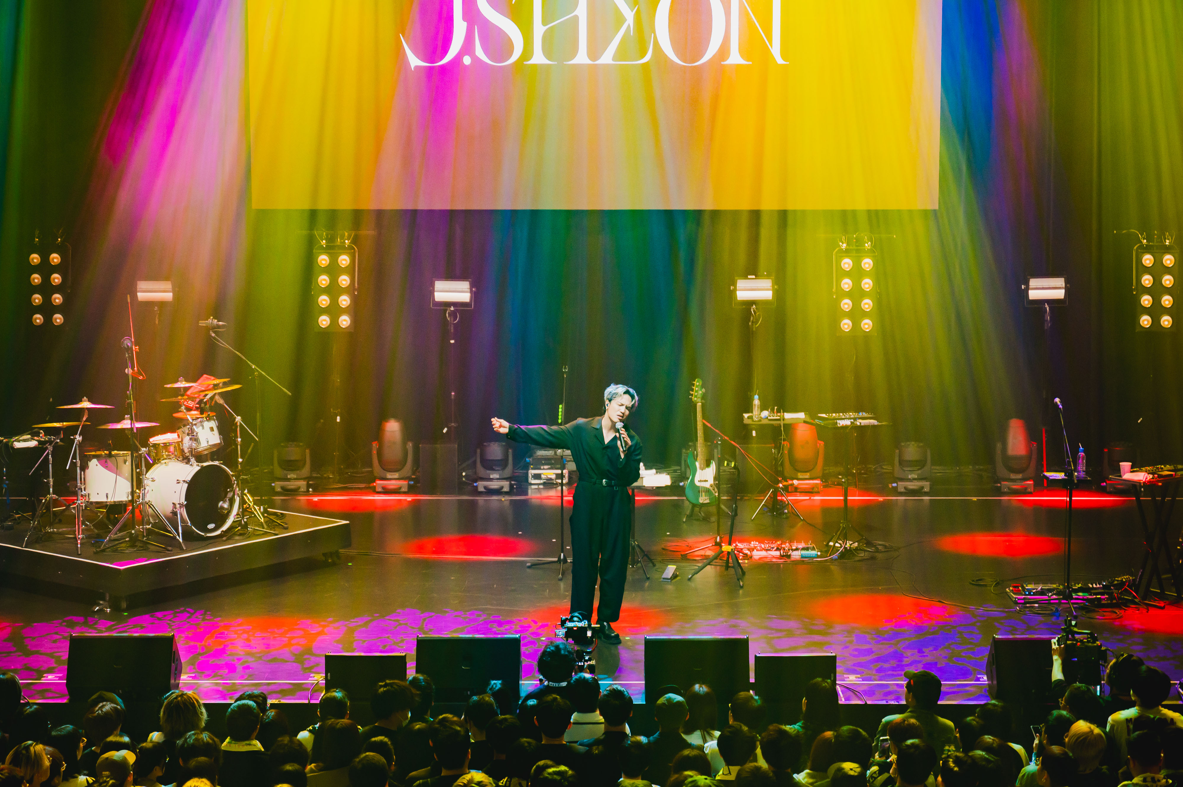 J.Sheon作為Zepp New Taipei開業嘉賓，昨（19日）重返場地為CENTRAL音樂節開場。（好玩專賣店提供）