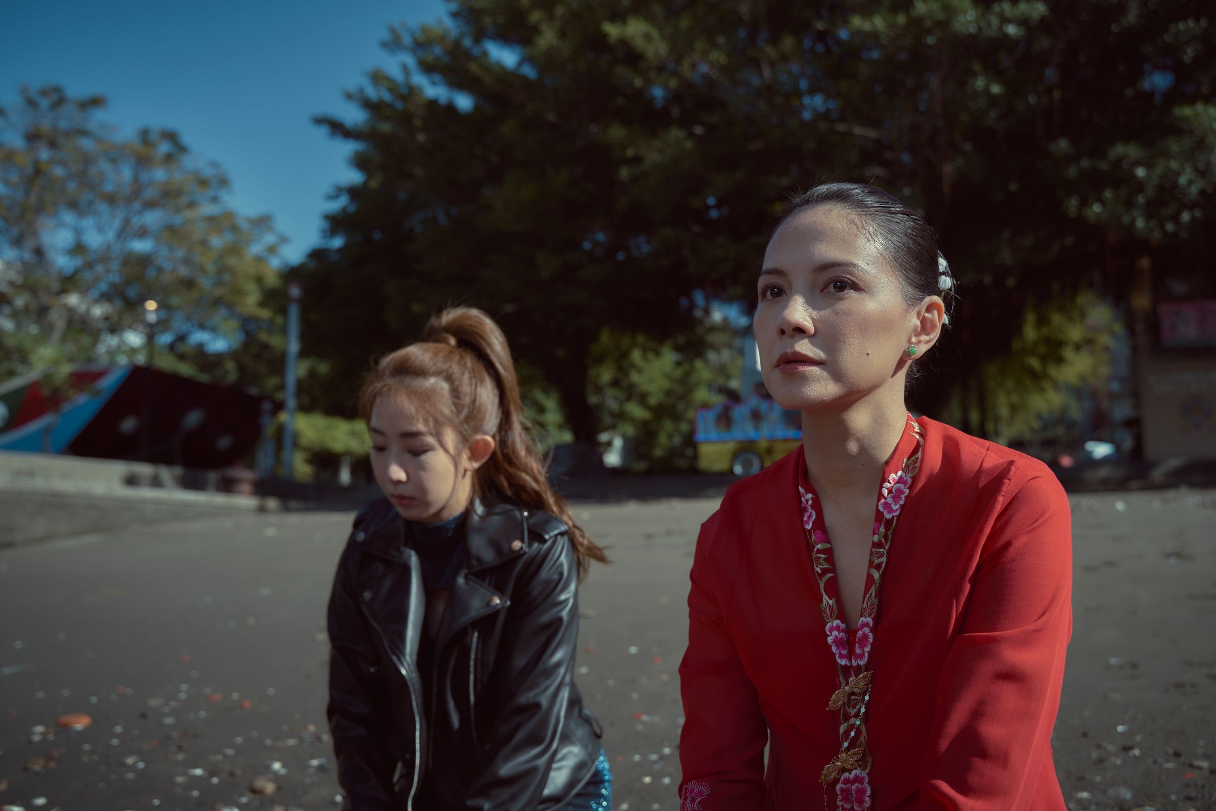 李心潔在《愛情城事》裡飾演一位從東南亞嫁來的少婦，與郭書瑤之間儘管沒有對白也能飆戲。（華映提供）