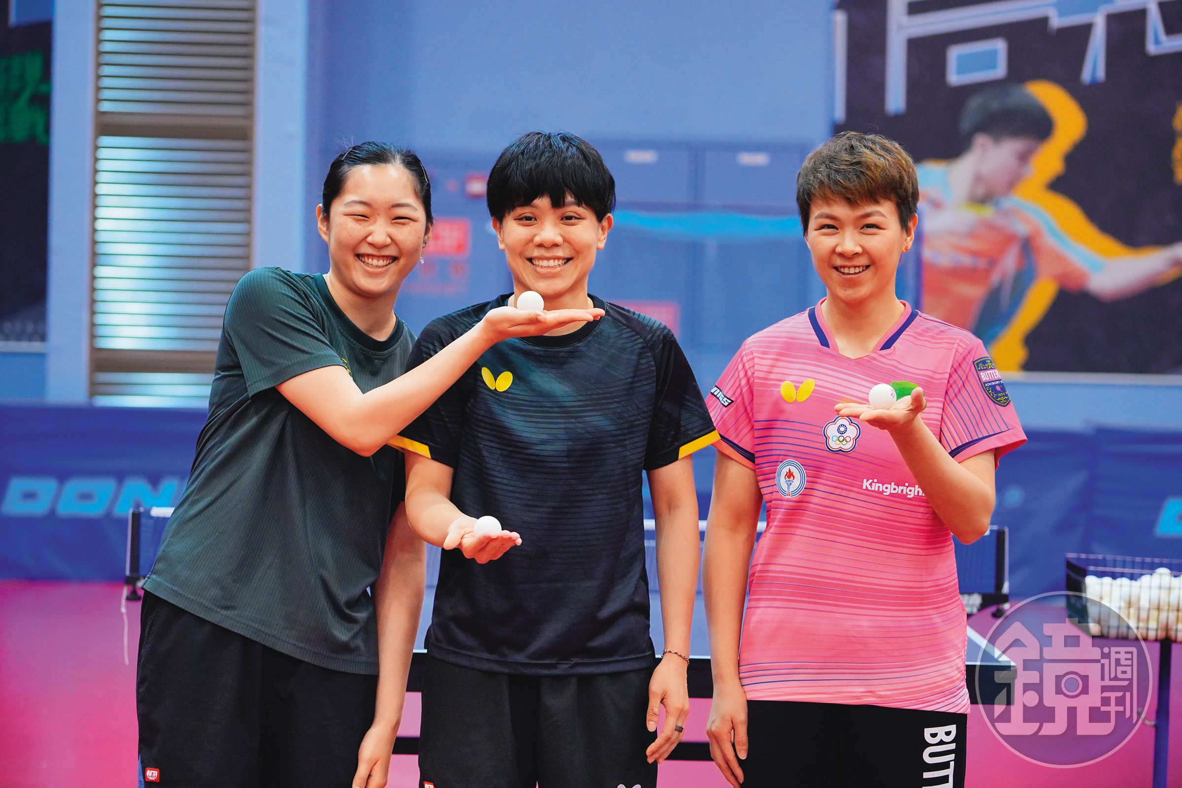 簡彤娟(左起)、鄭怡靜、陳思羽將代表出征巴黎奧運女子桌球。(特約攝影林韋言)