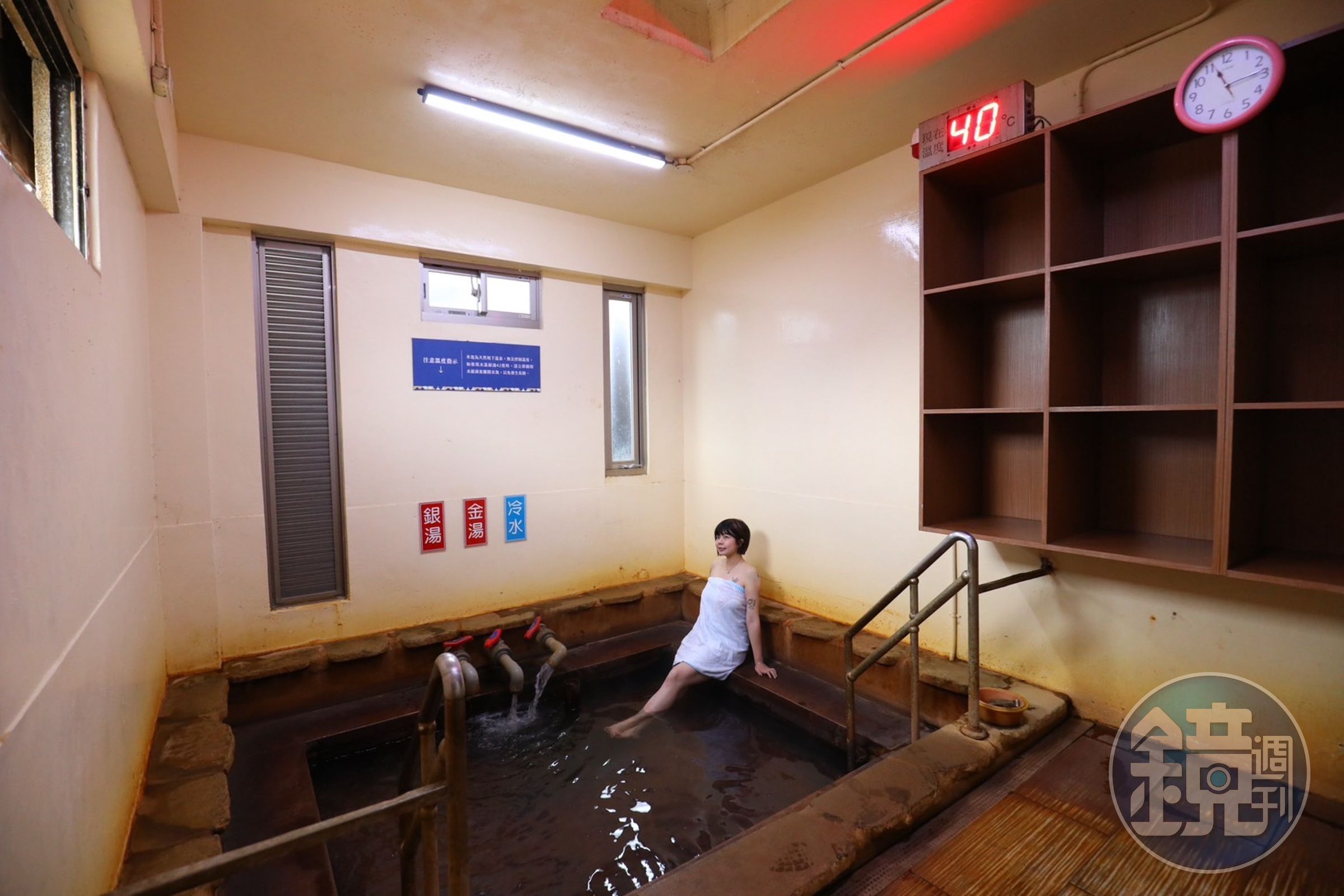 「磺港公共浴室」的女湯湯屋相當寬敞,每日開放之外的時段都有專人清潔打理。