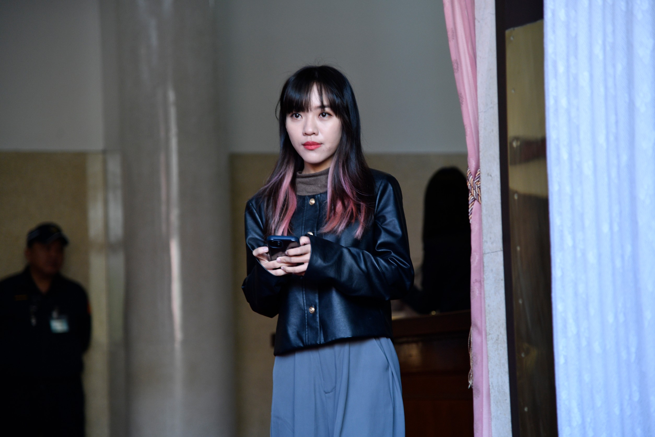 徐巧芯的大姑因涉詐欺、洗錢，遭到收押禁見，黃捷（圖）今列出3個問題請教徐。（本刊資料照）