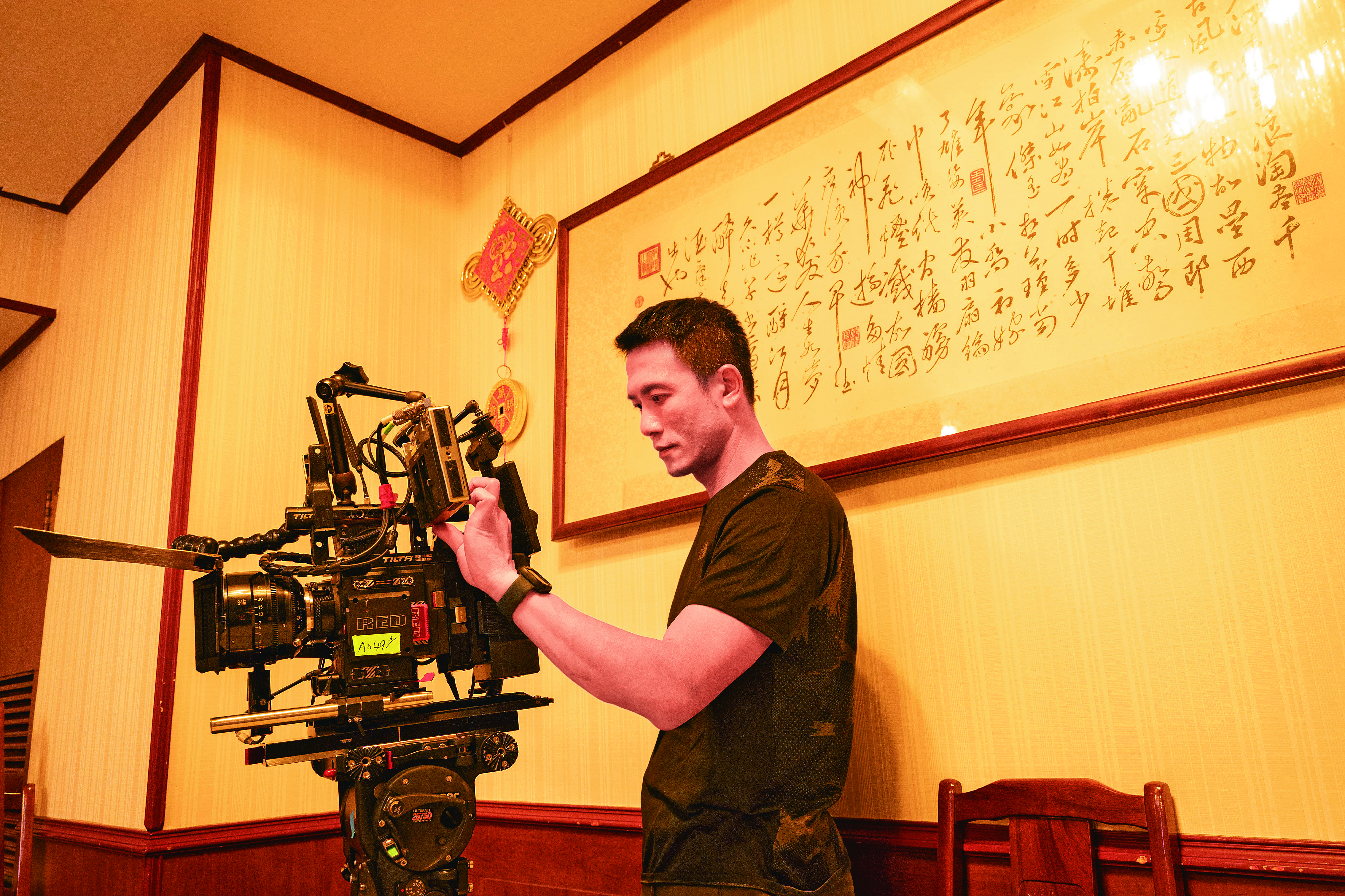 攝影詹晨智是導演曹仕翰拍短片時即開始合作的班底。（百景映畫提供）