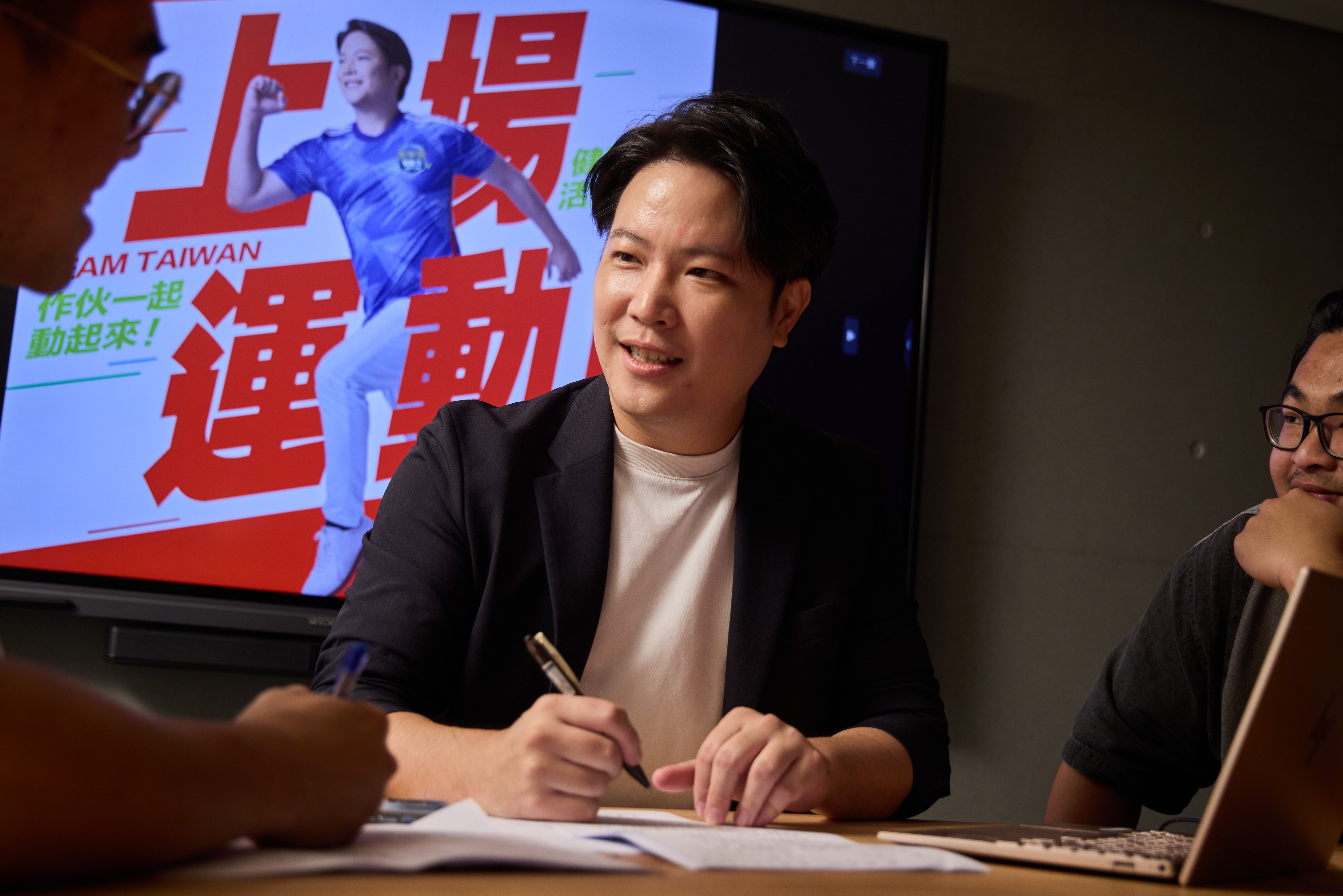 高揚凱眼神堅定,談起「健康台北、精彩文山、活力大安」,彷彿已在描繪屬於青年的城市藍圖。