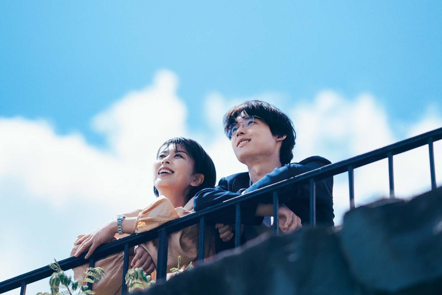 日影《跨越時空的初吻》獲日本電影網站 Filmarks 首日滿意度第一名。（車庫娛樂提供）