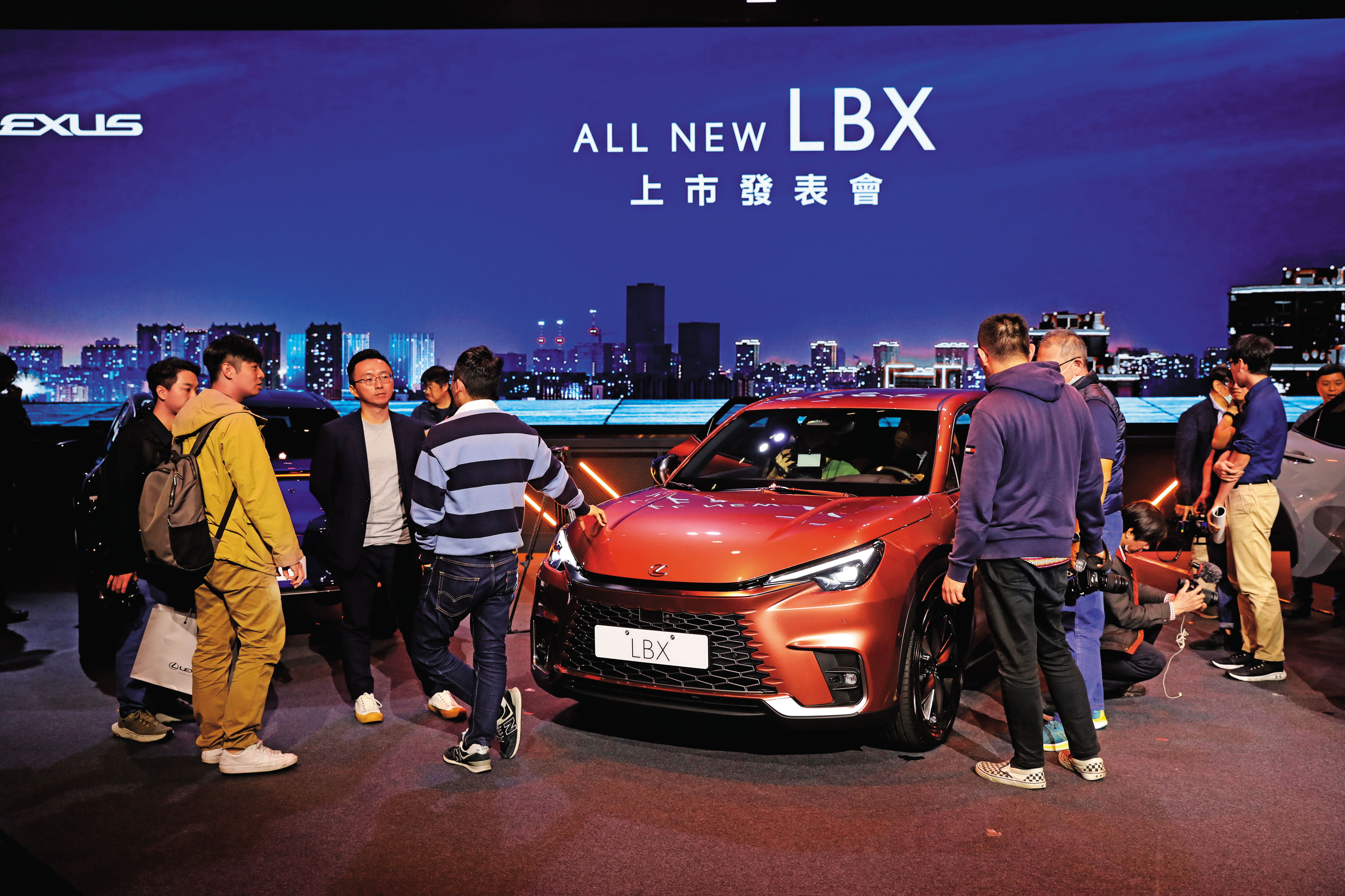 和泰車代理的Lexus，去年擊敗賓士，搶下台灣豪華進口車王座，今年初又引進跨界休旅LBX，打算繼續蟬聯冠軍。