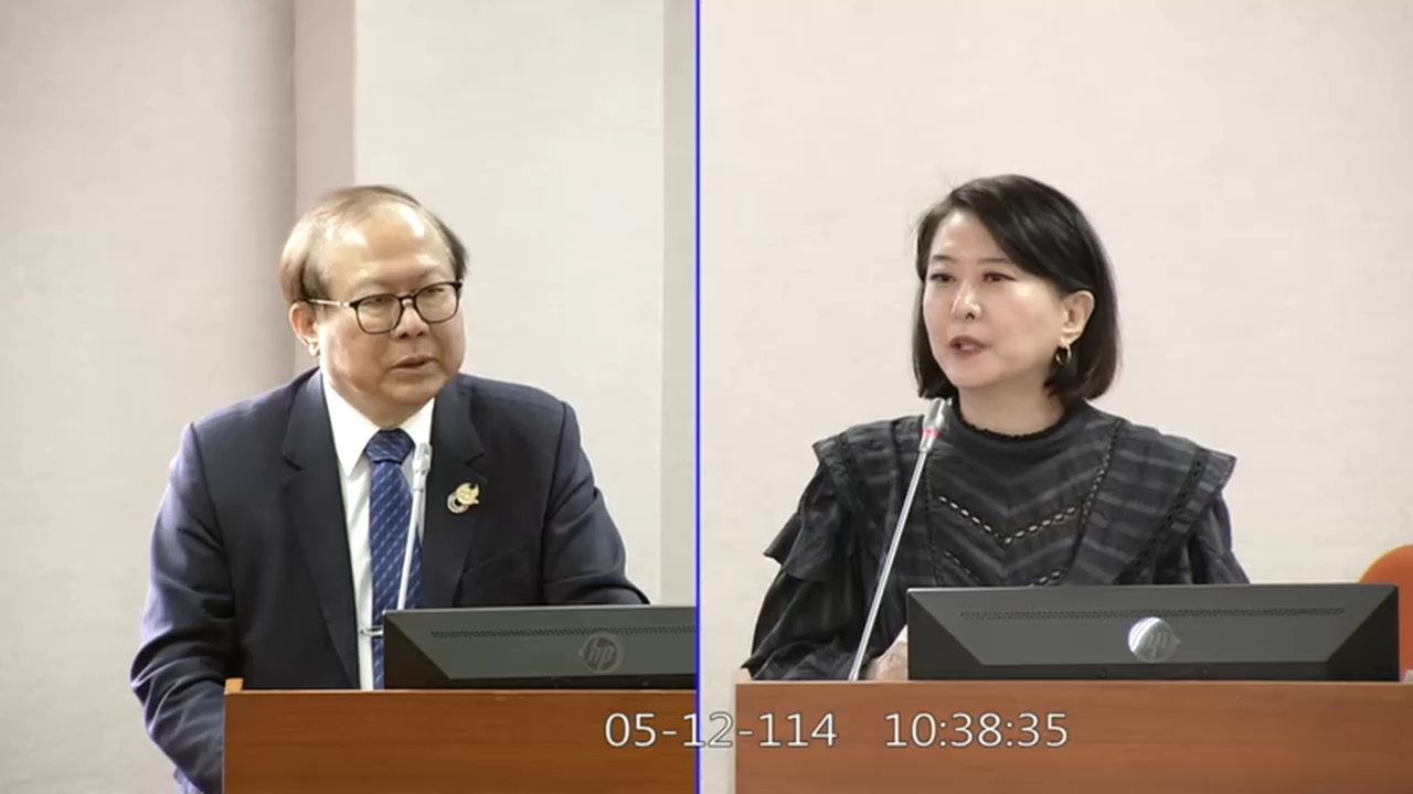 王鴻薇質詢問人事總處下半年的放假是否會調整，引發網友熱議。（翻攝自國會頻道）