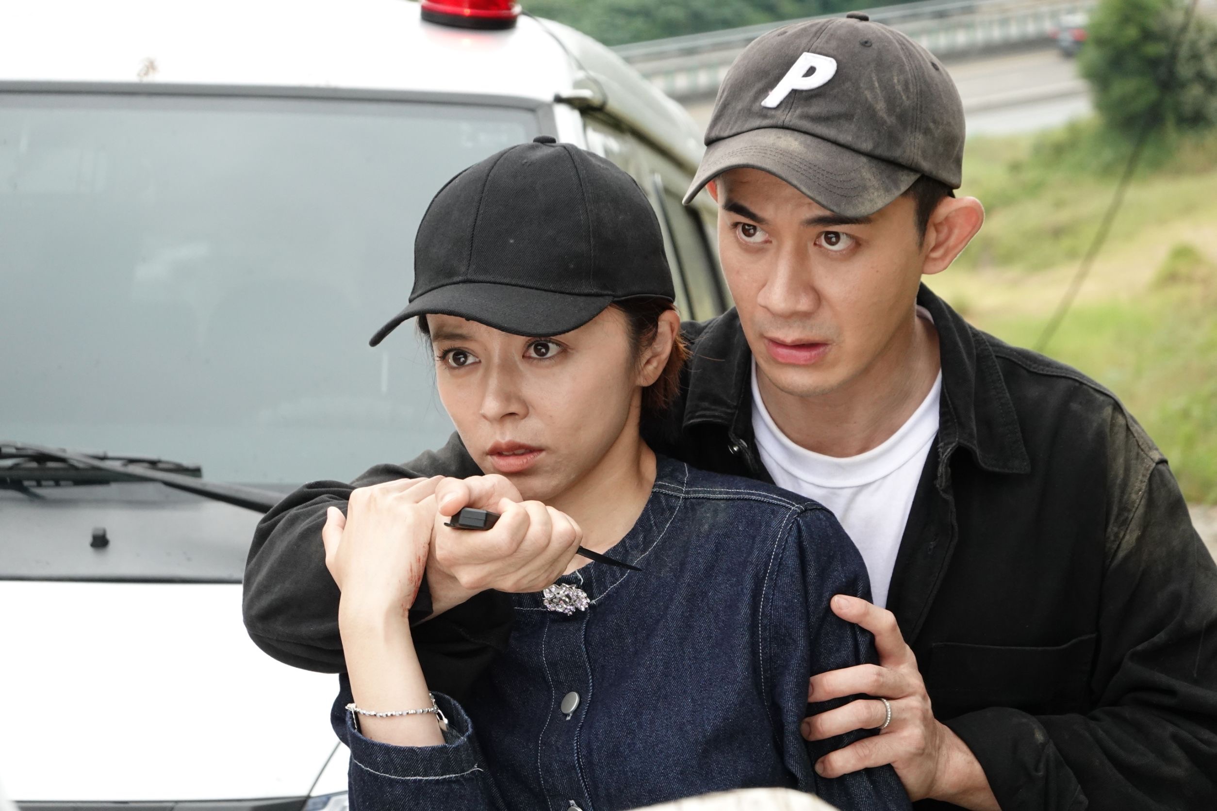 王瞳《好運來》被曾子益狹持,連日拍戲體力大考驗。(民視提供)