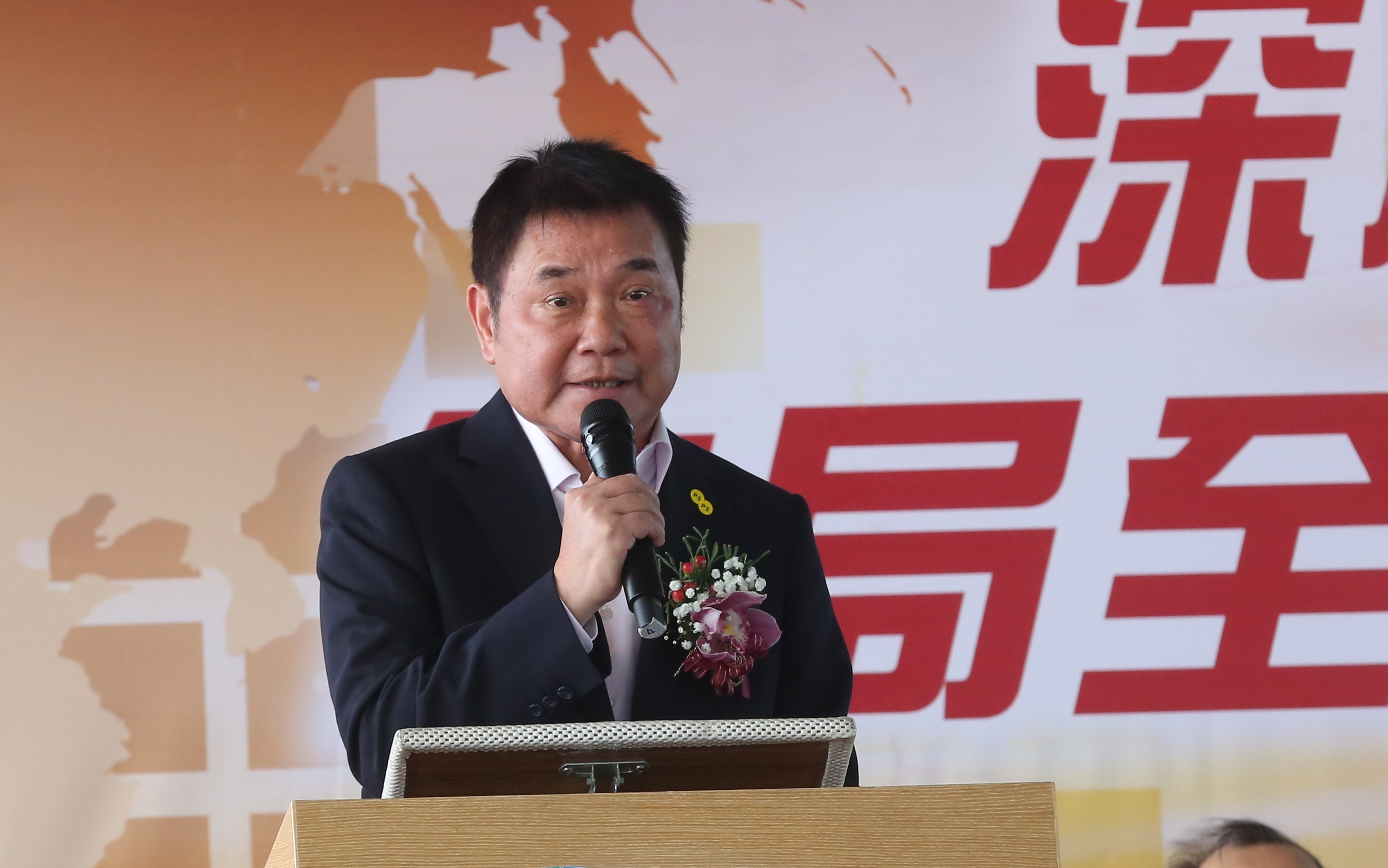 鍾東錦呼籲總統賴清德站出來讓藍綠停火，罷免搞得大家都很累。（本刊資料照）