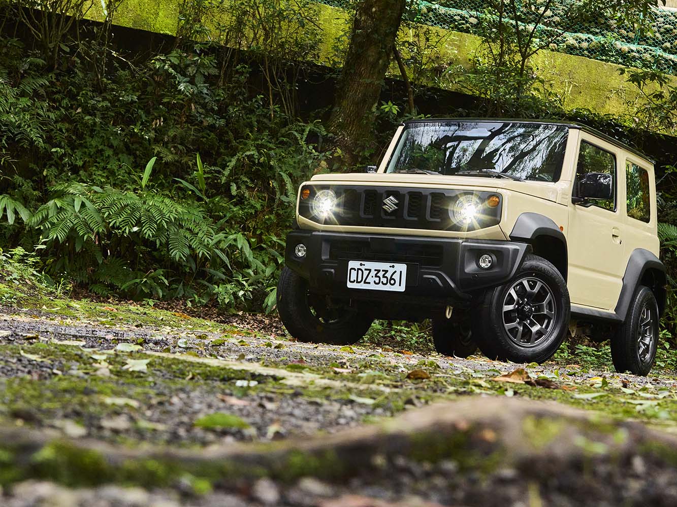 鏡車試駕/硬漢超級野　SUZUKI JIMNY
