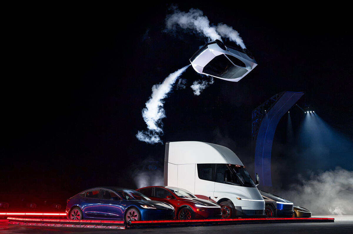 車誌/全球加速最快跑車,還能飛!第二代Tesla Roadster 正式亮相