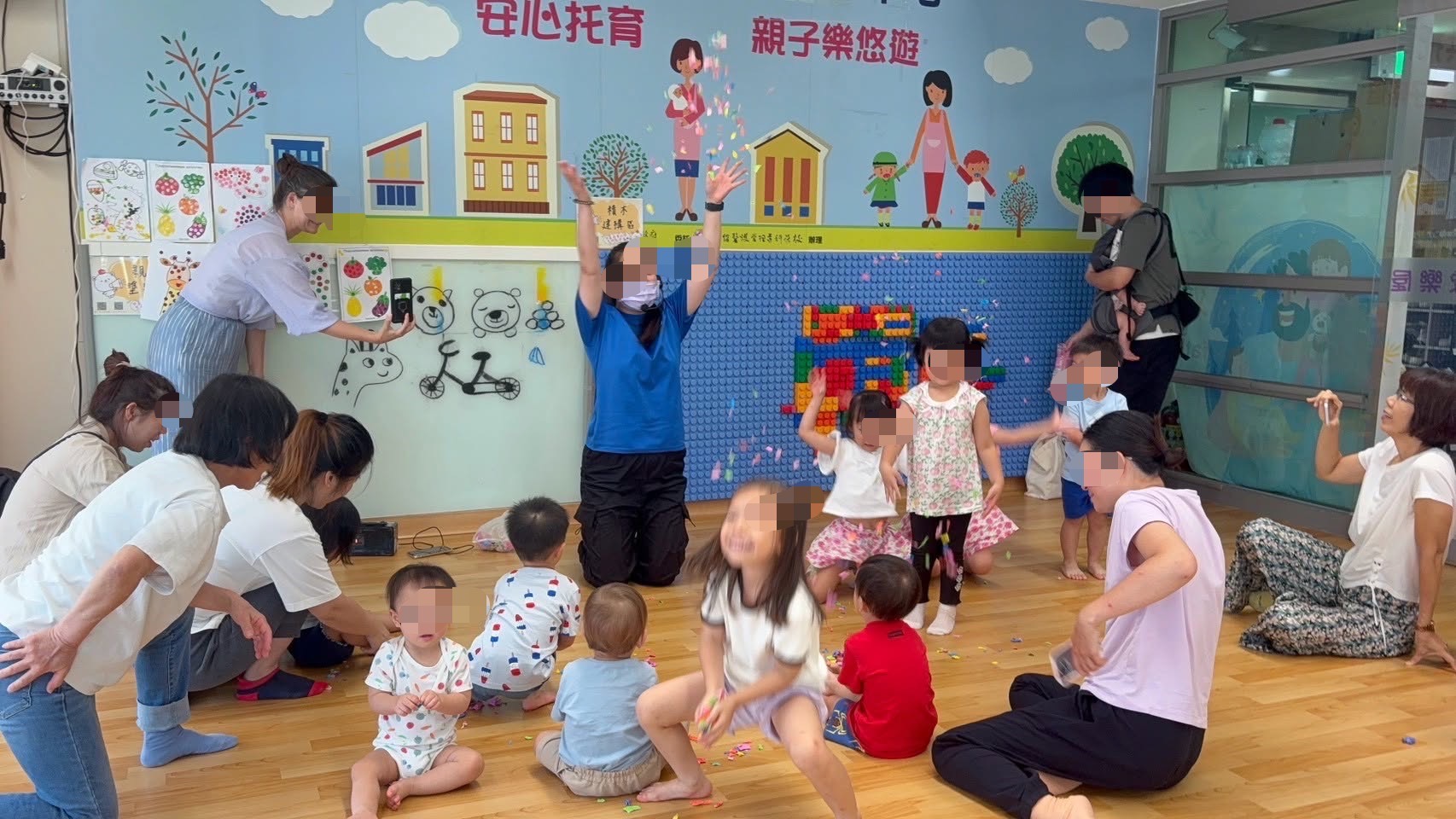 新北市淡水淡海公共托育中心班級名稱有在地特色,「鐵蛋班」「魚丸班」「阿給班」都入列,從小就建立在地連結,萌翻網友。(翻攝自北市淡水淡海公共托育中心&親子館臉書)