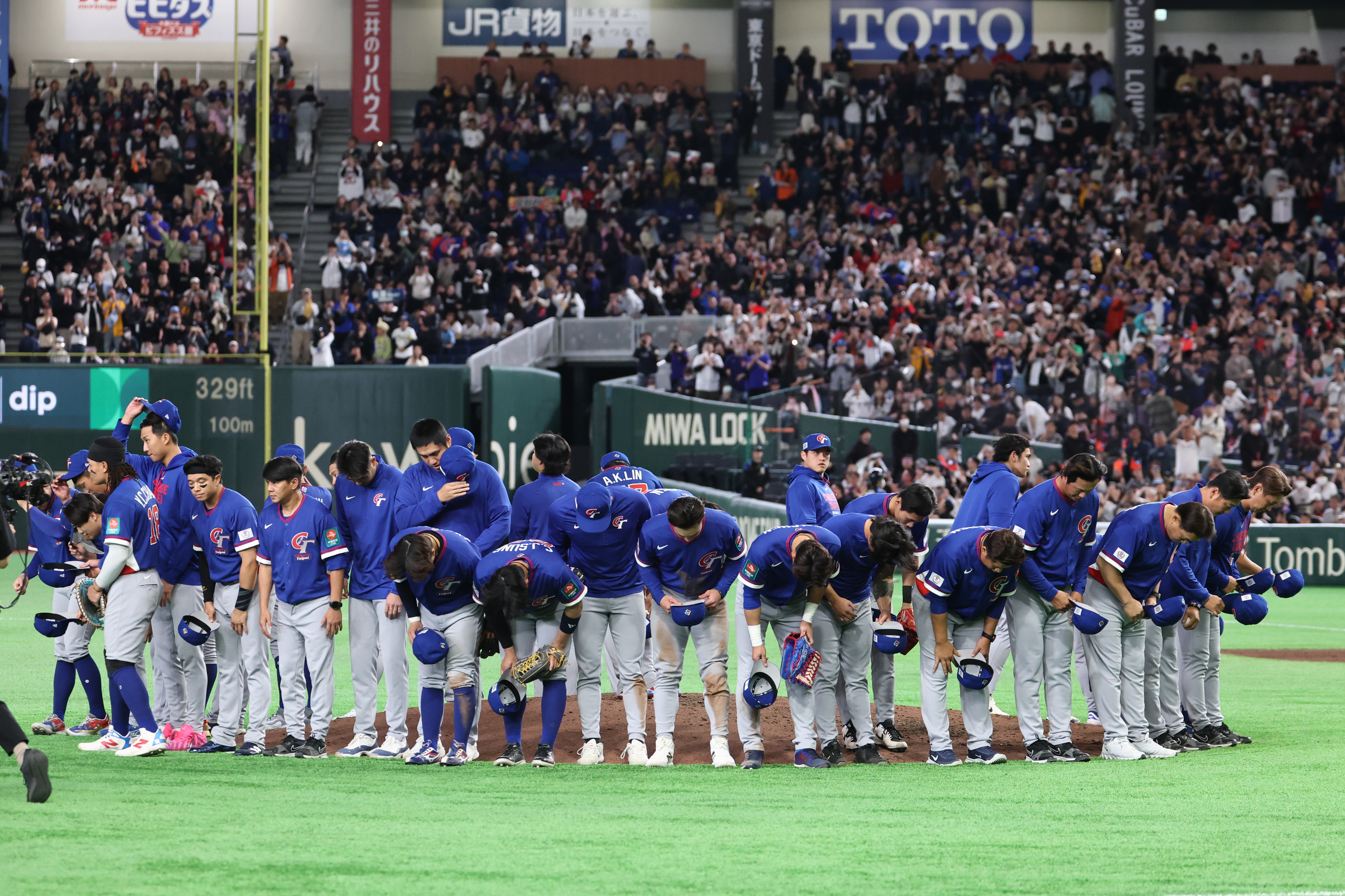 2026年WBC台灣隊雖未晉級8強，但場上拚戰表現受到球迷肯定，賽後卻出現「假球」謠言，引發球迷憤怒。