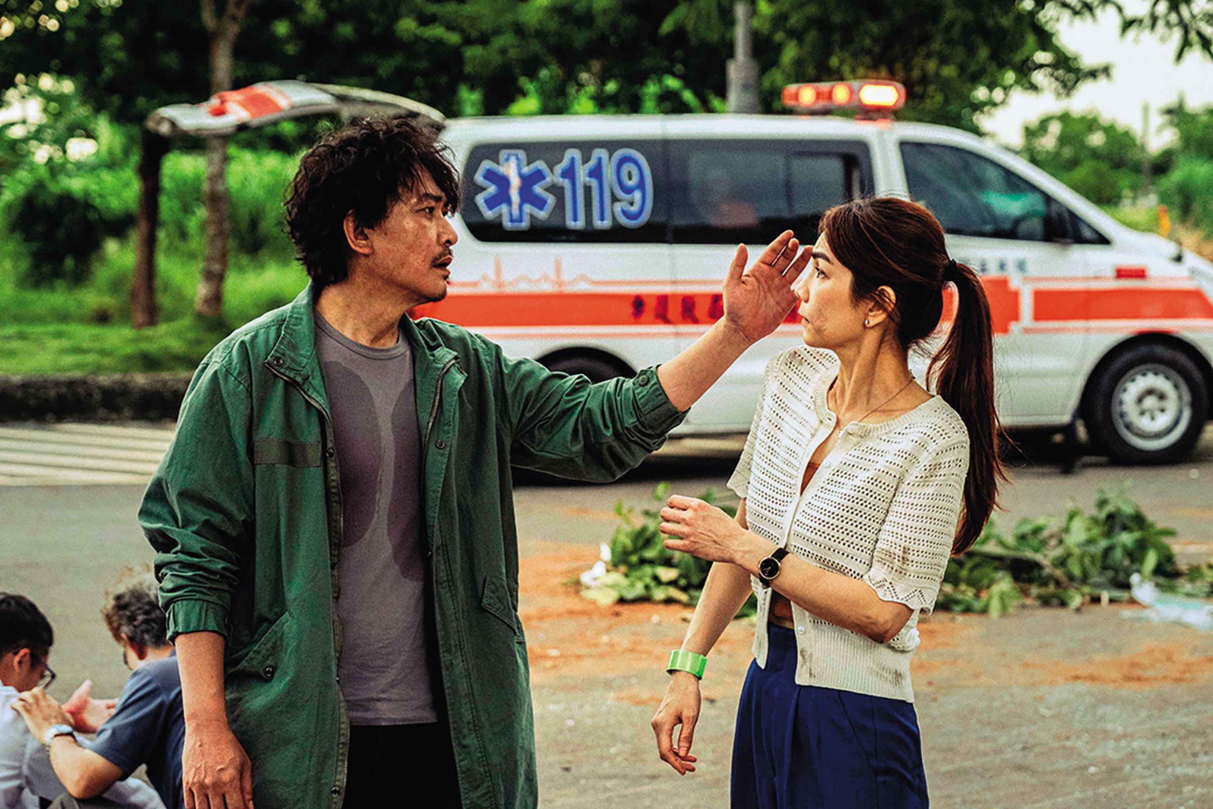 宣傳《生命捕手》時,Ella(右)與王識賢(左)曾因出不出席首映,私下一度有嫌隙。(東森提供)