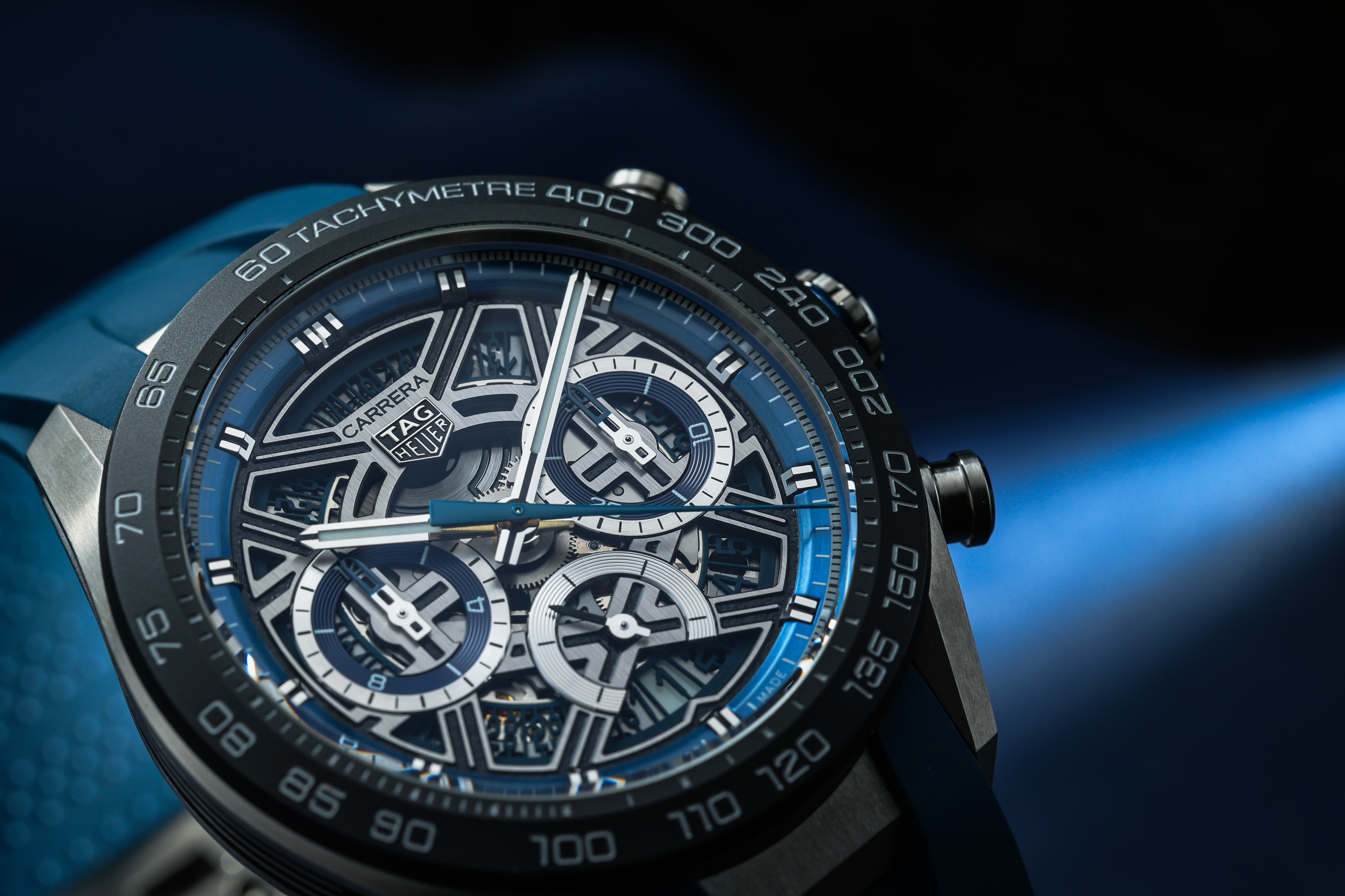 泰格豪雅發表全新的Carrera Extreme Sport系列，取代Carrera Heuer 01系列。