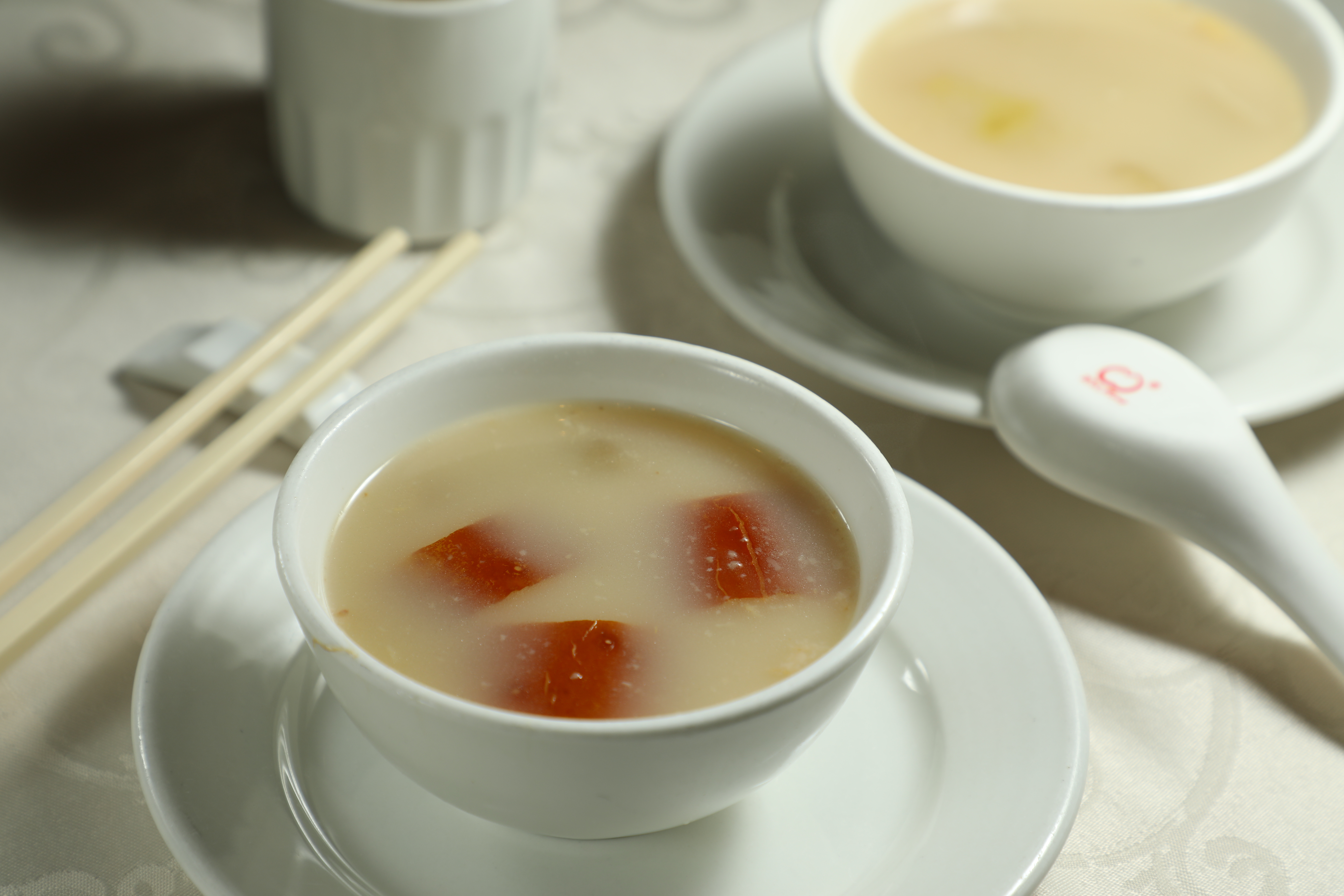 平日點午市套餐，就會附贈這碗非常好喝的老火靚湯。