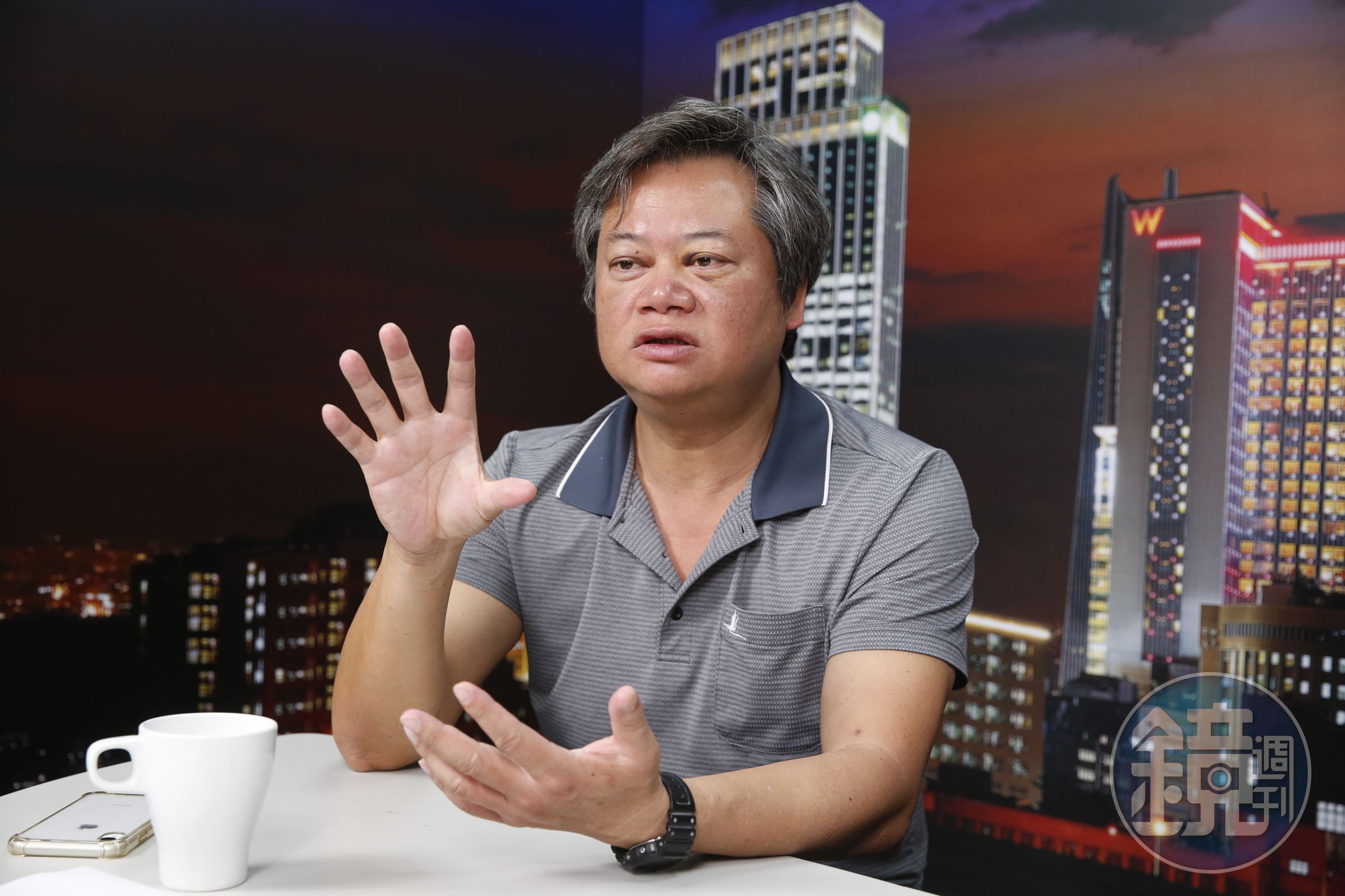 不敗教主陳重銘表示,鴻海已轉型成高息股,一次性利空不用太在意。(本刊資料照)