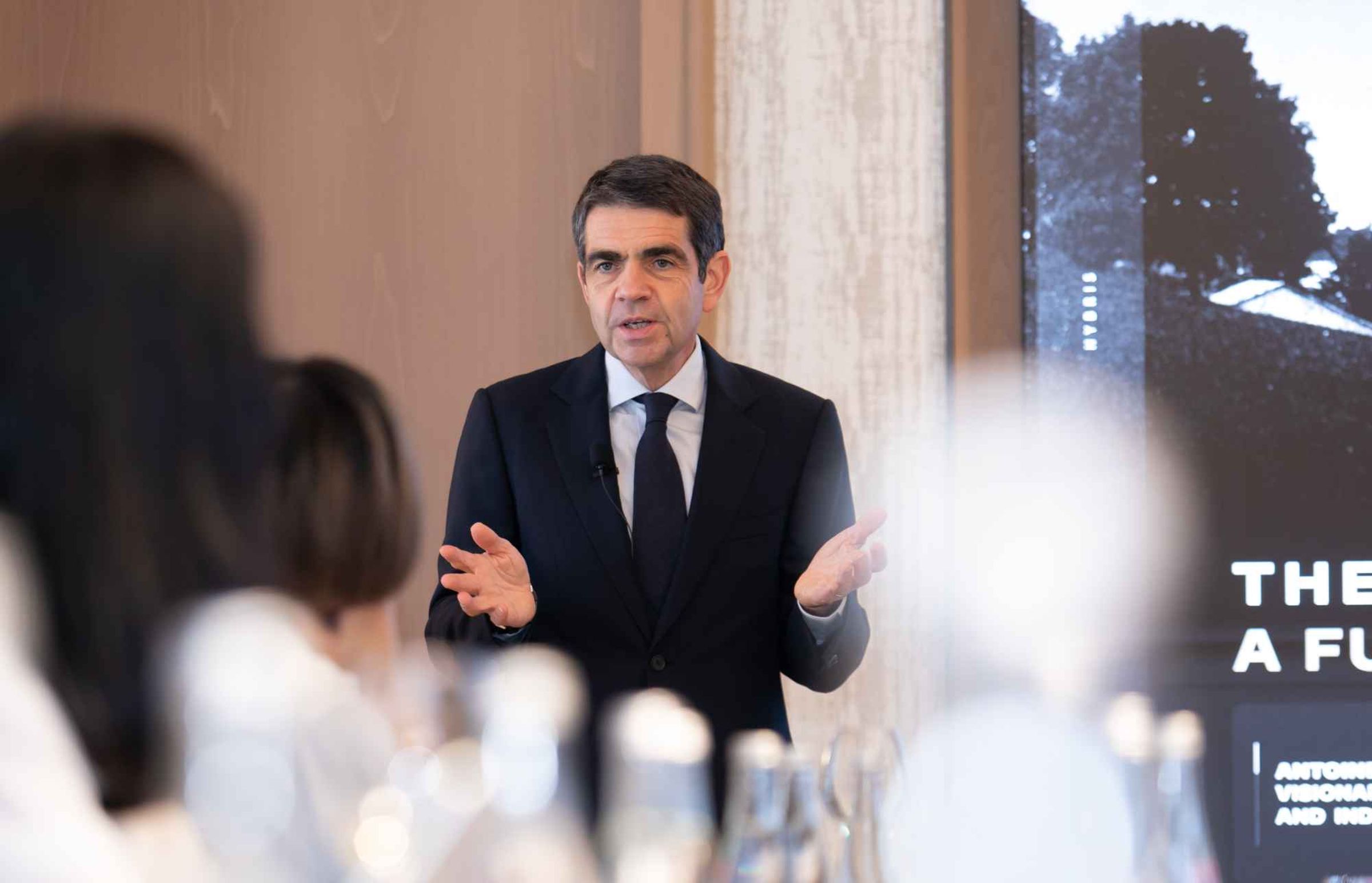 積家全球執行長 Jérôme Lambert 親自為媒體們上了一堂積家歷史課。
