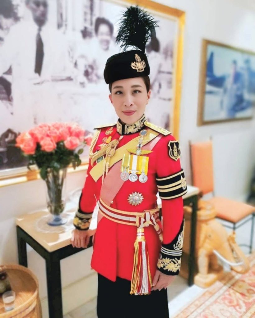 帕查拉吉帝雅帕公主是皇家侍衛部隊參謀長,擁有上將軍階。(翻攝X@PingAng7822)