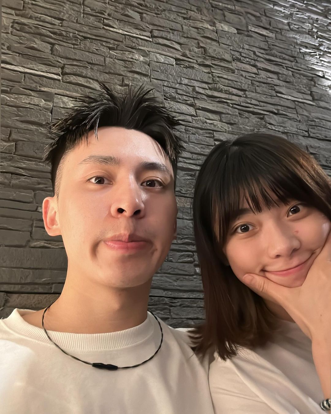 邱相榤同時也是「跆拳道甜心」羅嘉翎男友,情侶倆時常在社群放閃,感情穩定。(翻攝自邱相榤IG)
