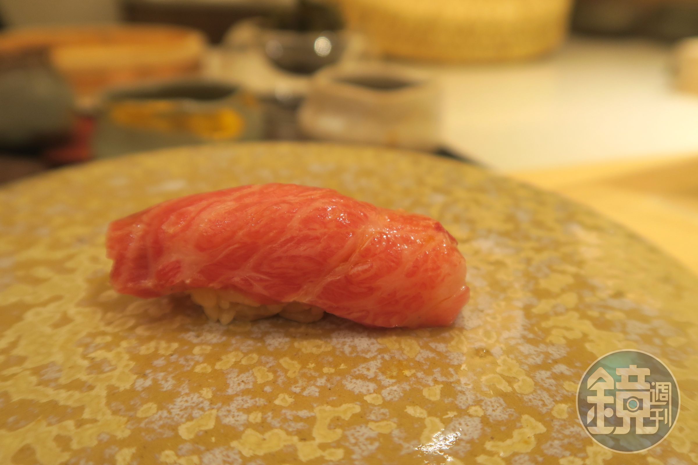 黑鮪魚的大腹，入口是毋庸置疑的甜美。
