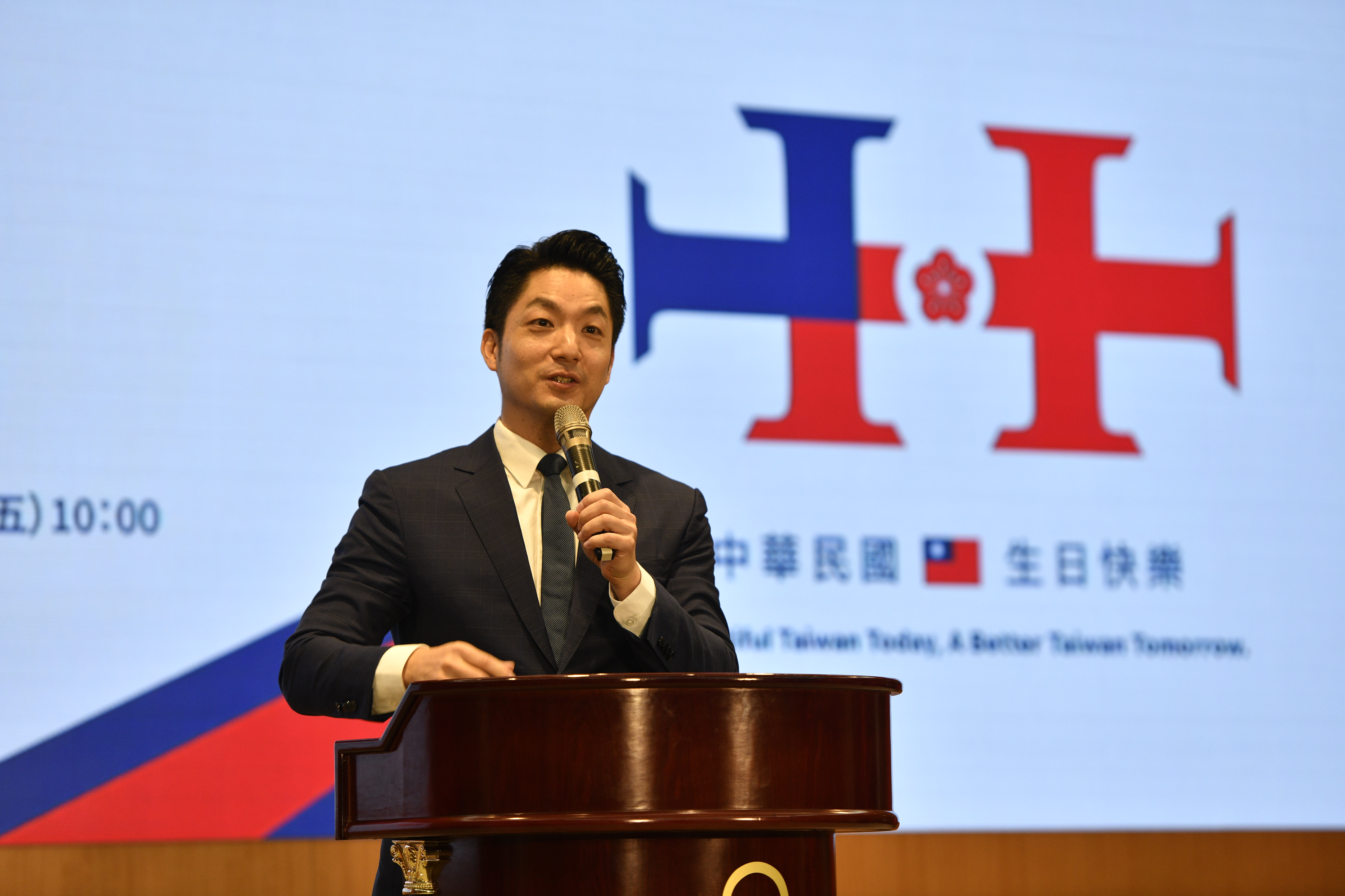 台北市長蔣萬安出席國慶記者會。