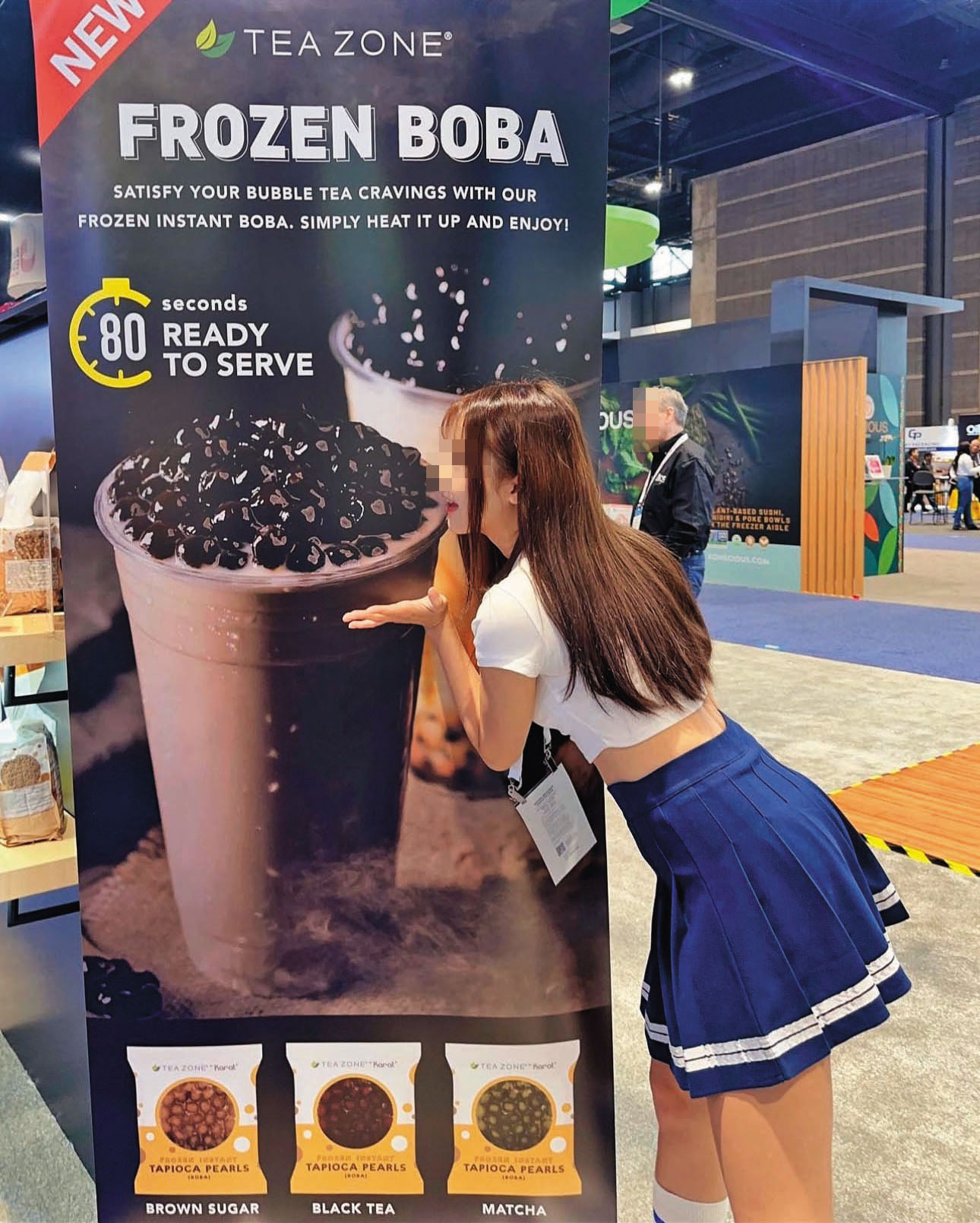 嫩模C女去年應施宗明之邀赴美國芝加哥代言波霸奶茶杯，如今雙方爆發財務糾紛。（翻攝 IG）