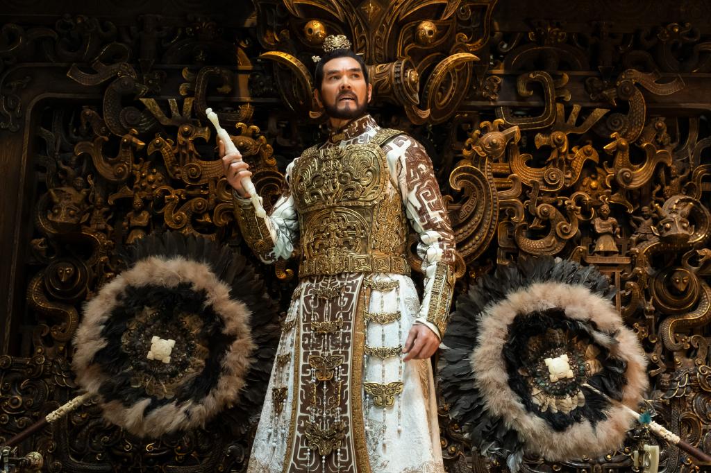 費翔在《封神三部曲》中飾演紂王。（翻攝自微博）