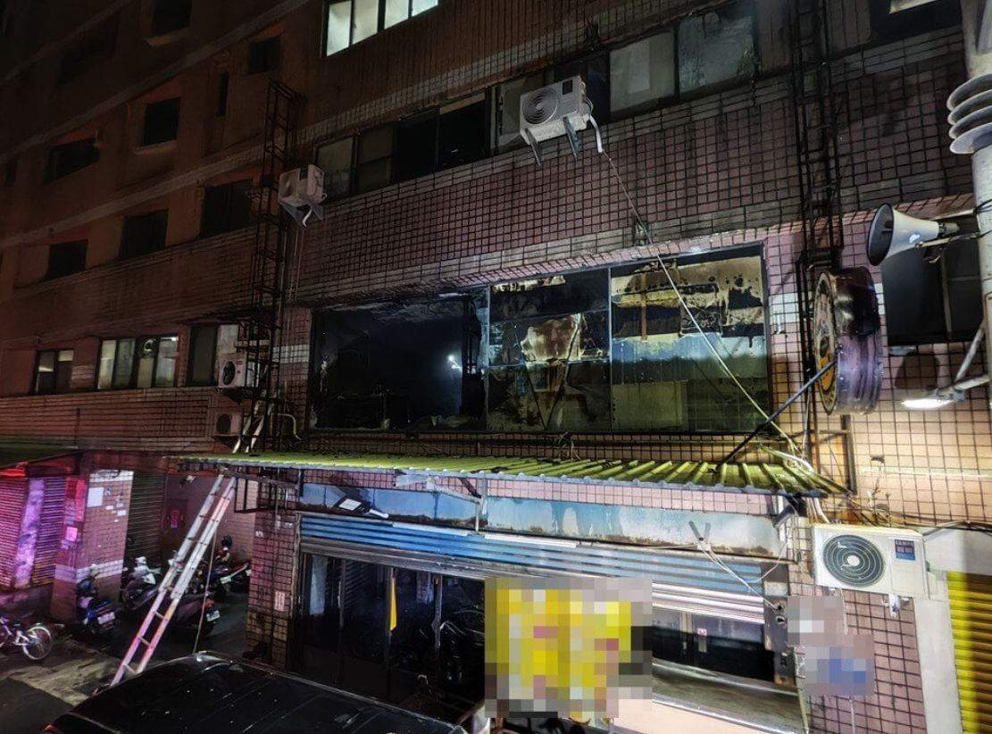 高雄林園大樓火警釀3死。（翻攝畫面）