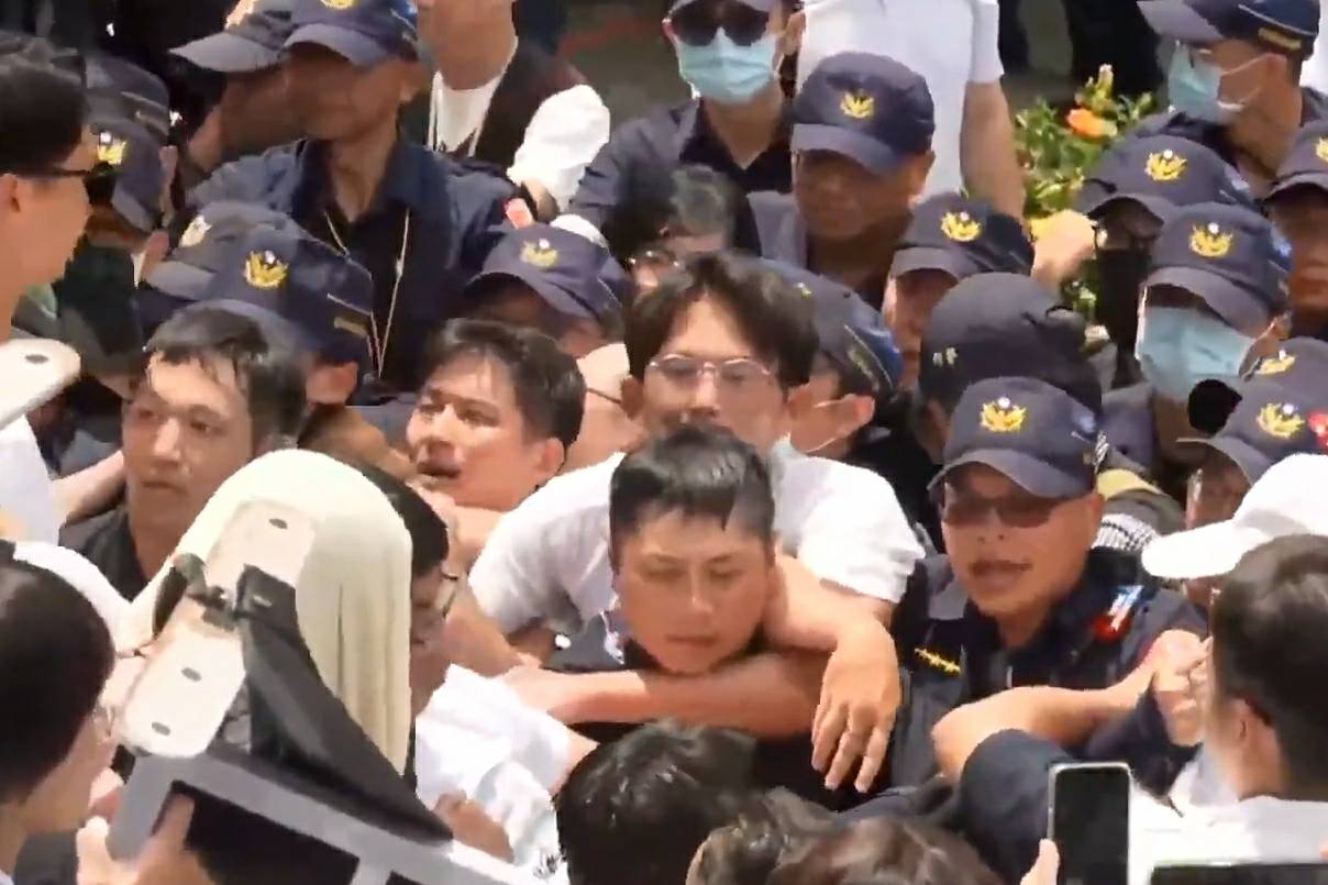 走讀活動釀衝突，黃國昌卻稱當天活動屬於和平理性。（鏡電視提供）