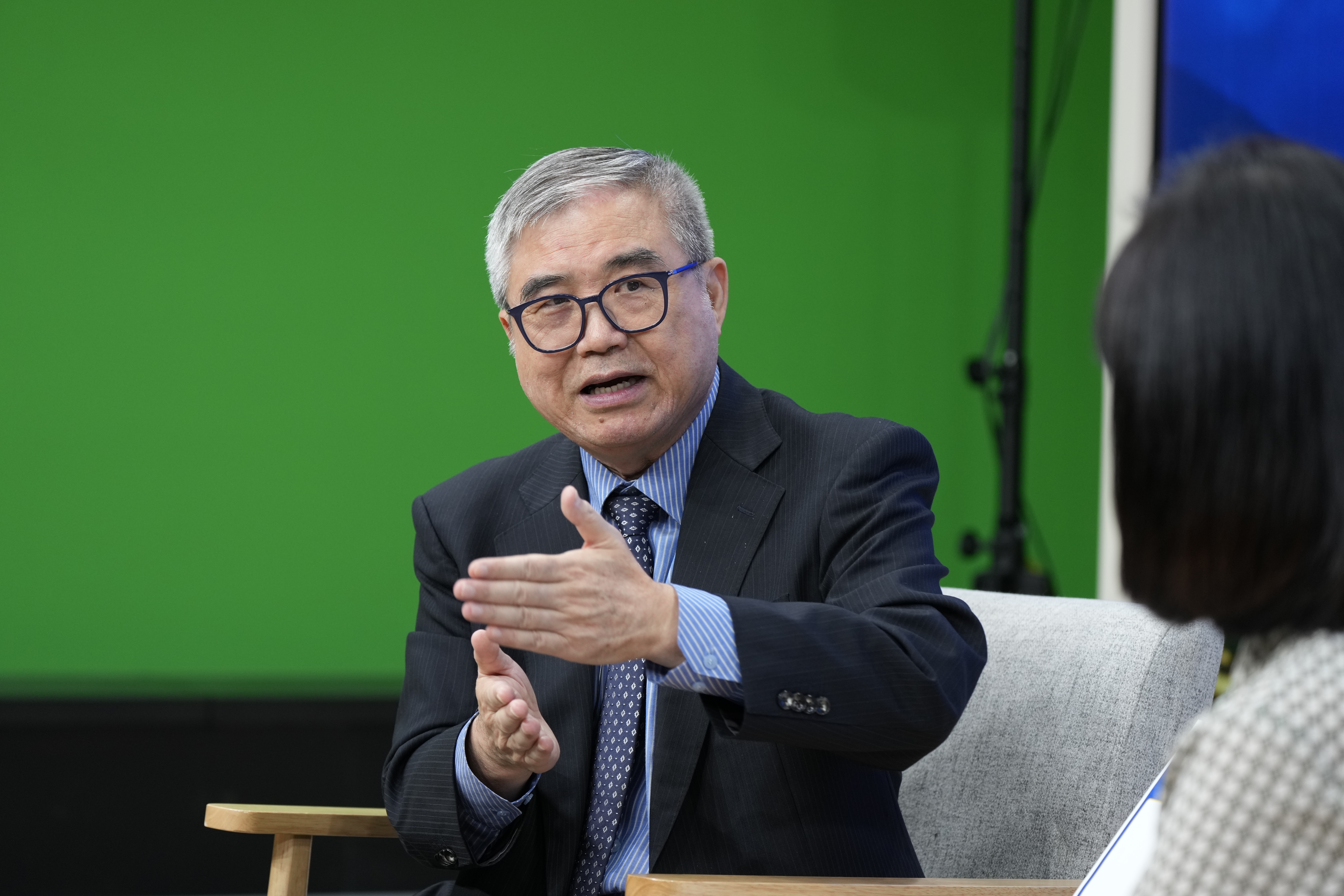 精算達人怪老子說，00922有單一個股權重上限，風險會更為分散。