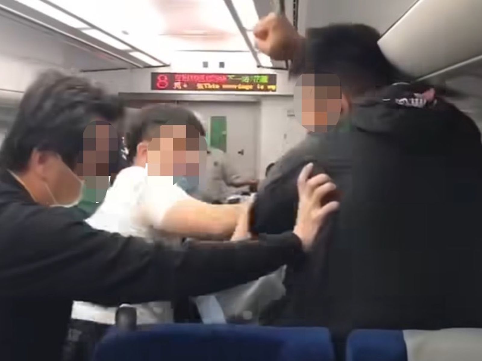 台鐵1日3起暴力案!車長遭酒客勒頸狂毆打到腦震盪 湖口站務員也遭攻擊