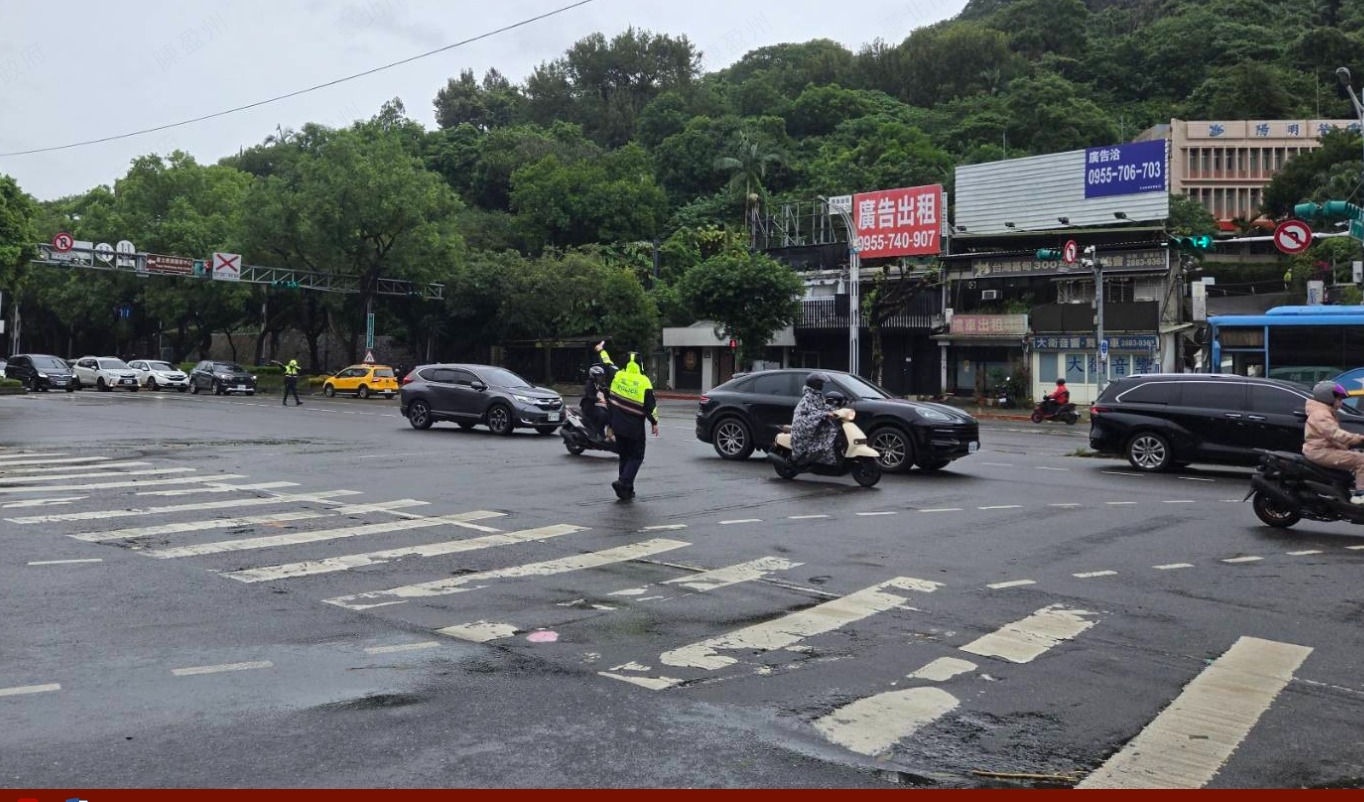 康芮颱風橫掃過境，北市警強化交通管制疏導作為。（北市府提供）