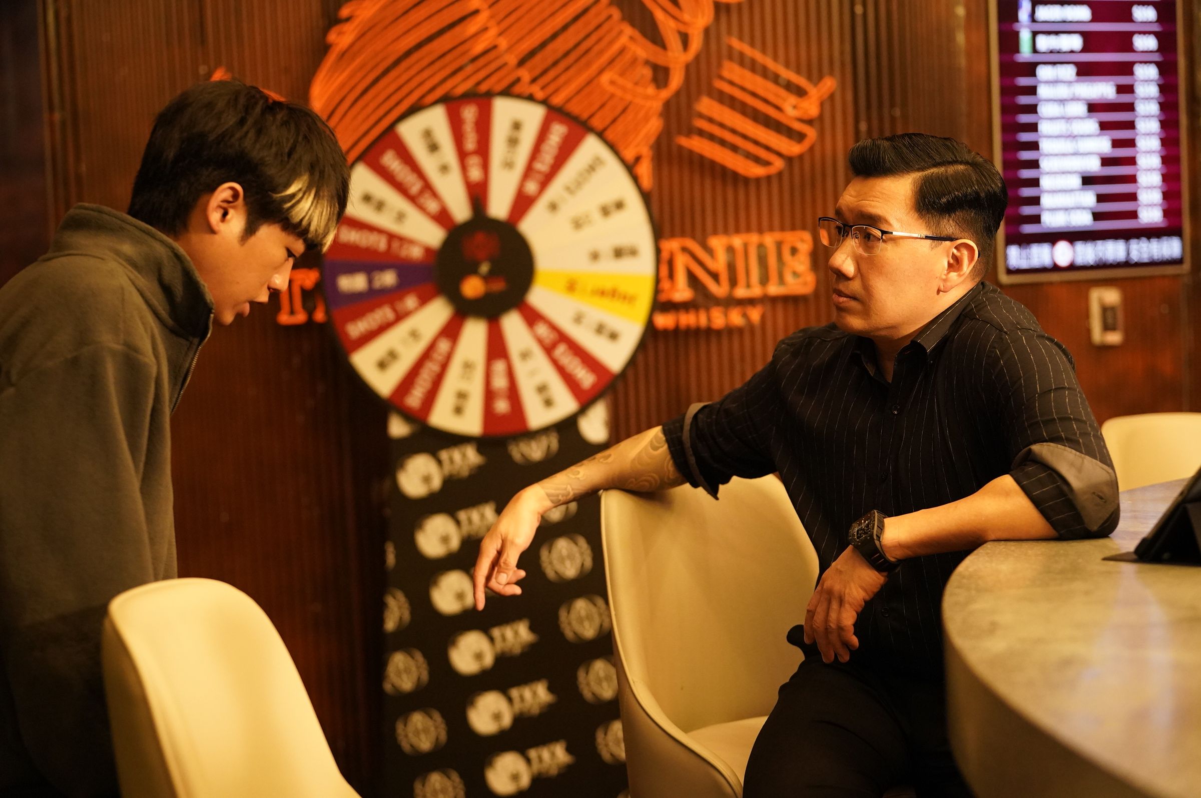 杜汶澤去年在台灣拍影集《零日攻擊》,飾演心懷不軌的名嘴。(牽猴子提供)