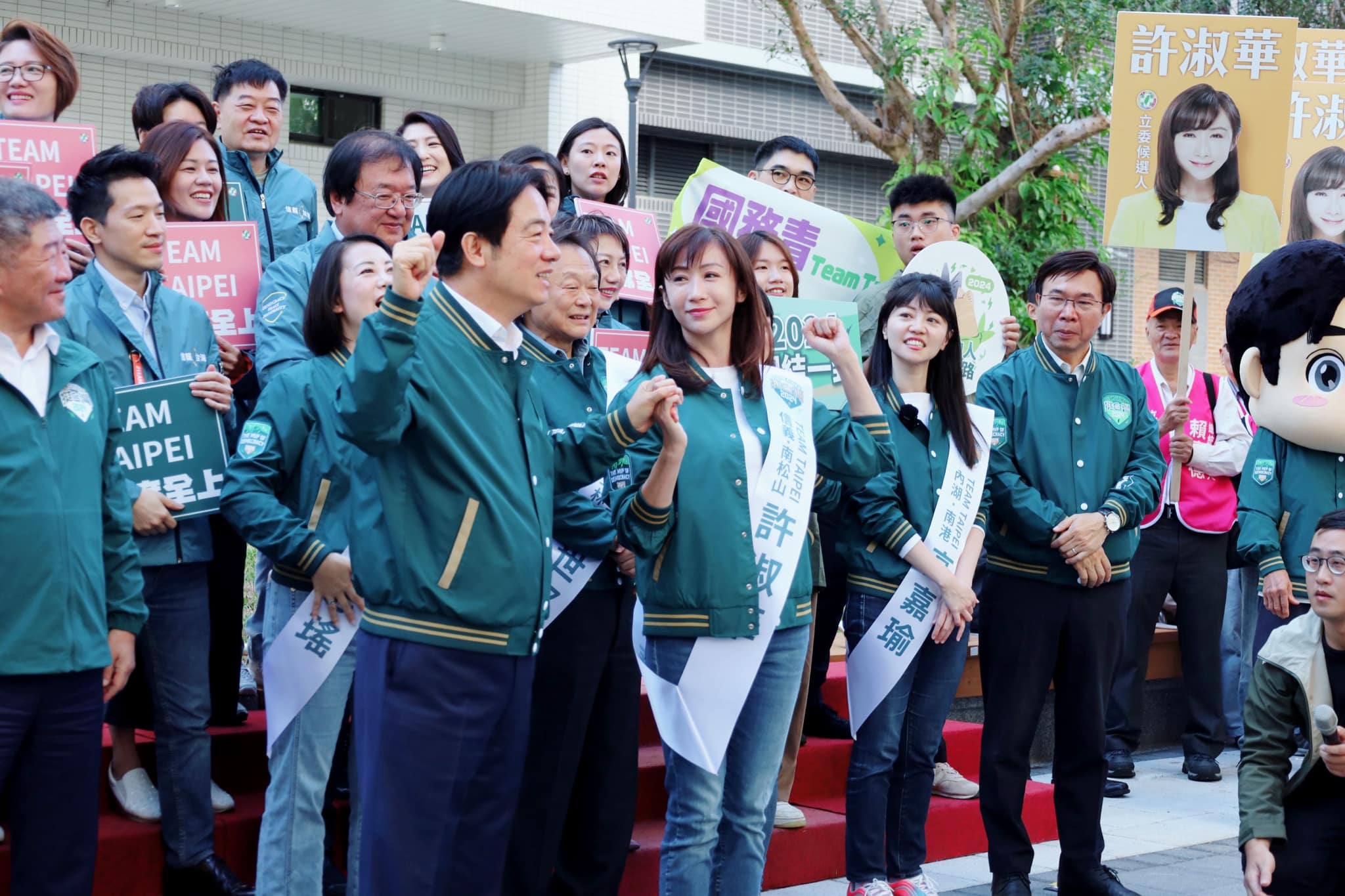 許淑華擦乾淚水，再次披上戰袍，征戰信義南松山區參選立委，盼能繼續守護民主、為守護家園奮鬥！