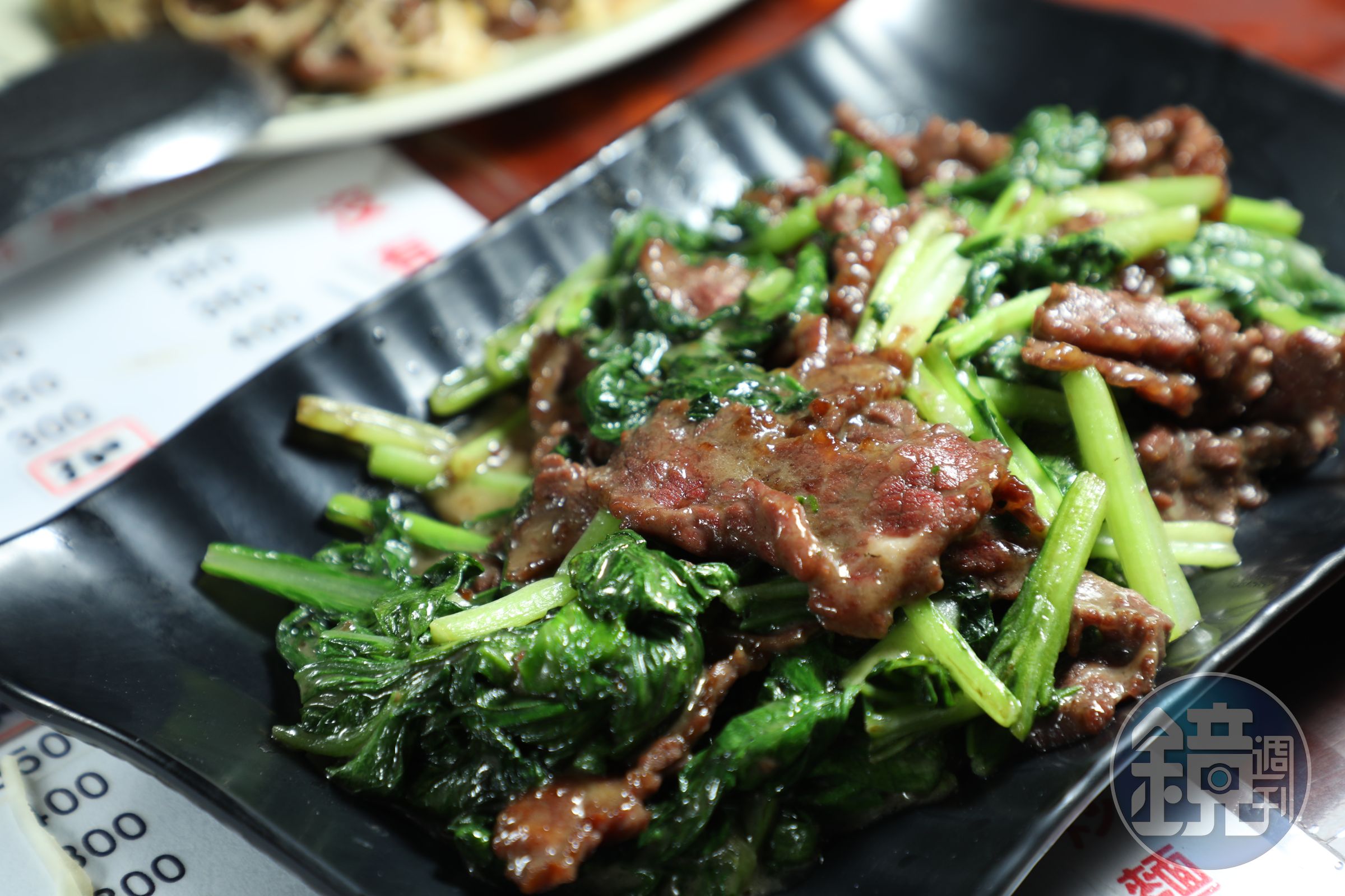 「芥蘭牛肉」表現一般。（200元／小份）