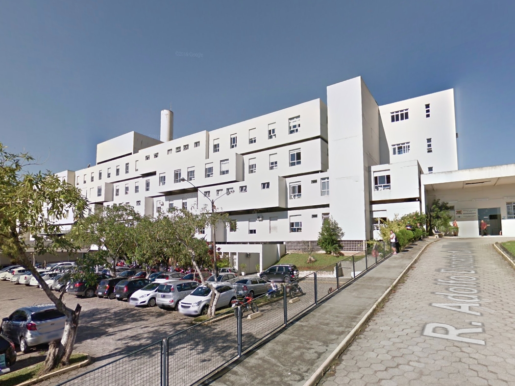 巴西聖若澤的一間醫院日前發生一起誤判事件，90多歲的老奶奶被送往太平間，但竟然還沒死。（翻攝自Google Map）