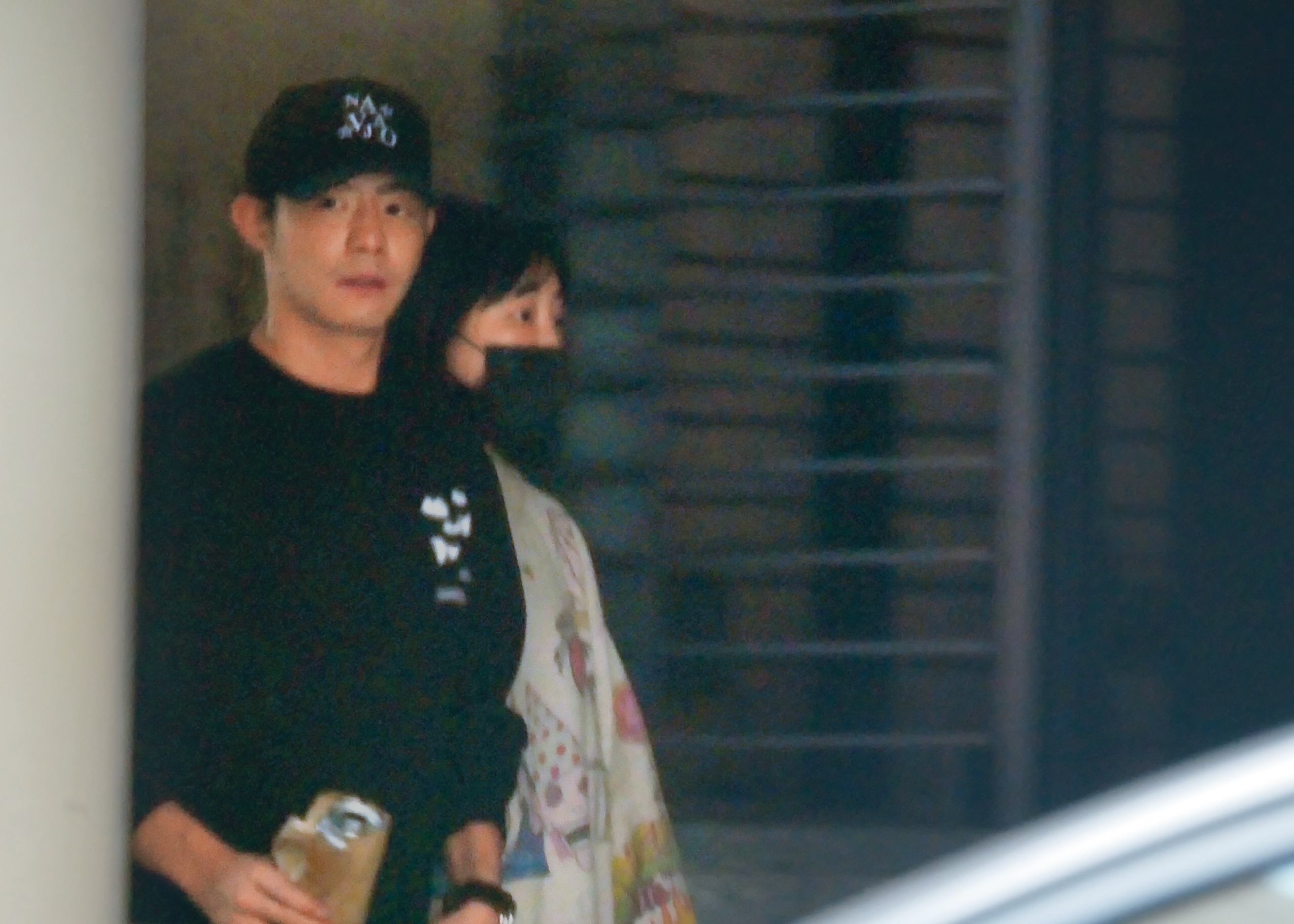 王柏傑（左）和謝欣穎（右）去年底傳出分手，卻遭爆料兩個人還好好的在一起，更有望結婚。