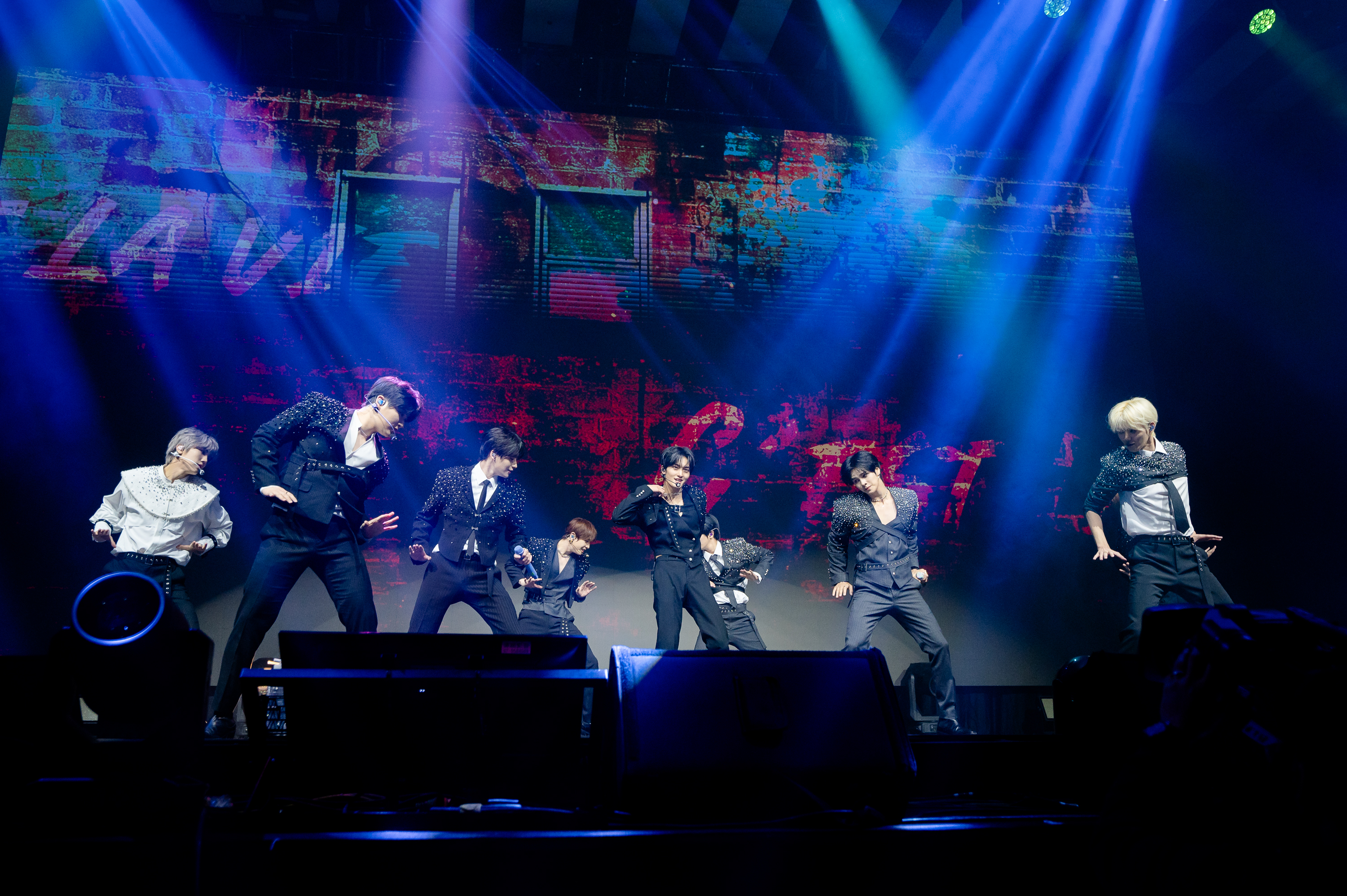 CRAVITY帶著《Road to Kingdom : Ace of Ace》冠軍的氣勢表演。（D-SHOW提供）