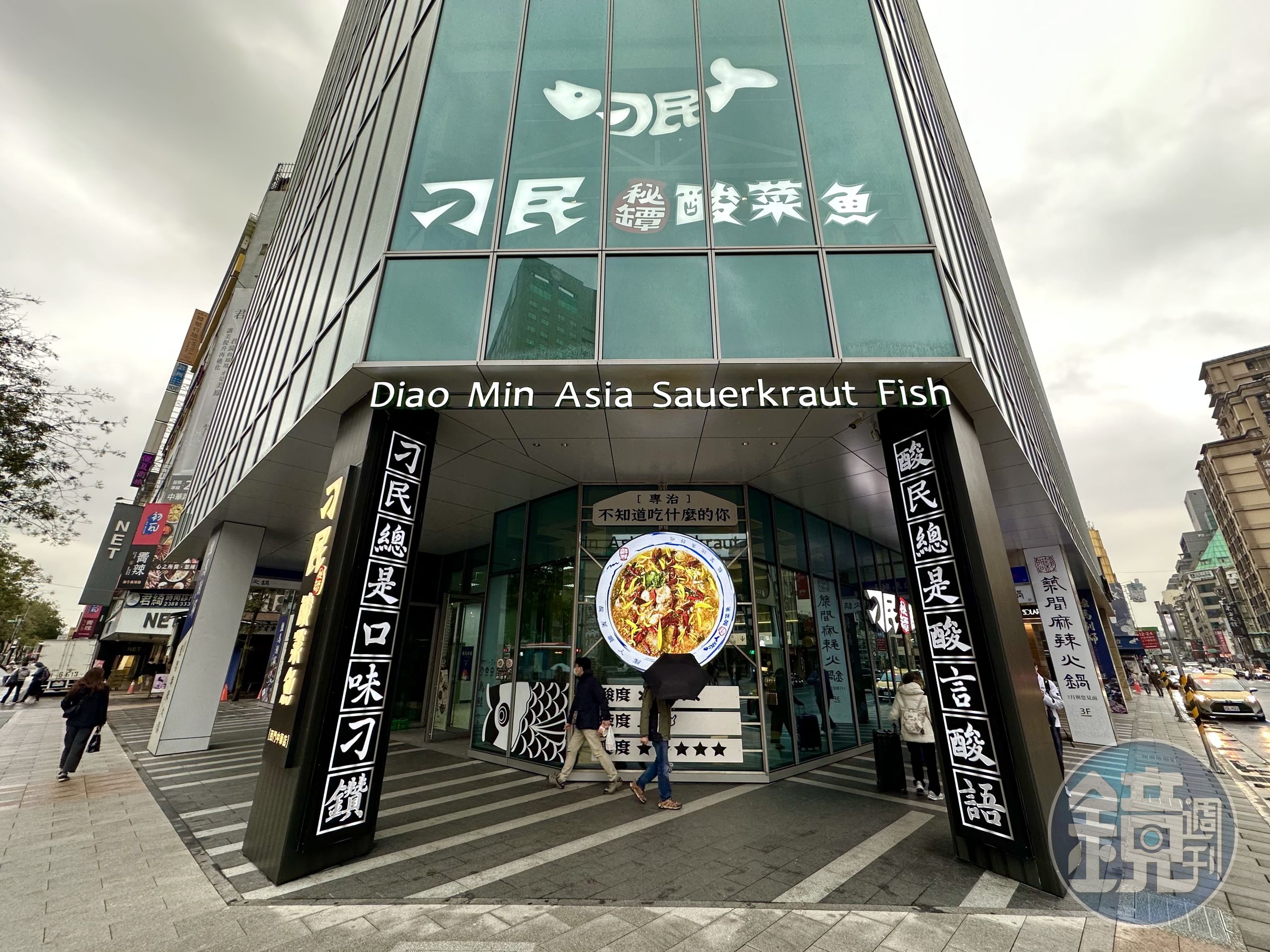 西門店才開幕近2個月,就能創下單月約新台幣2,000萬元的營業額,可見人氣還是很旺。