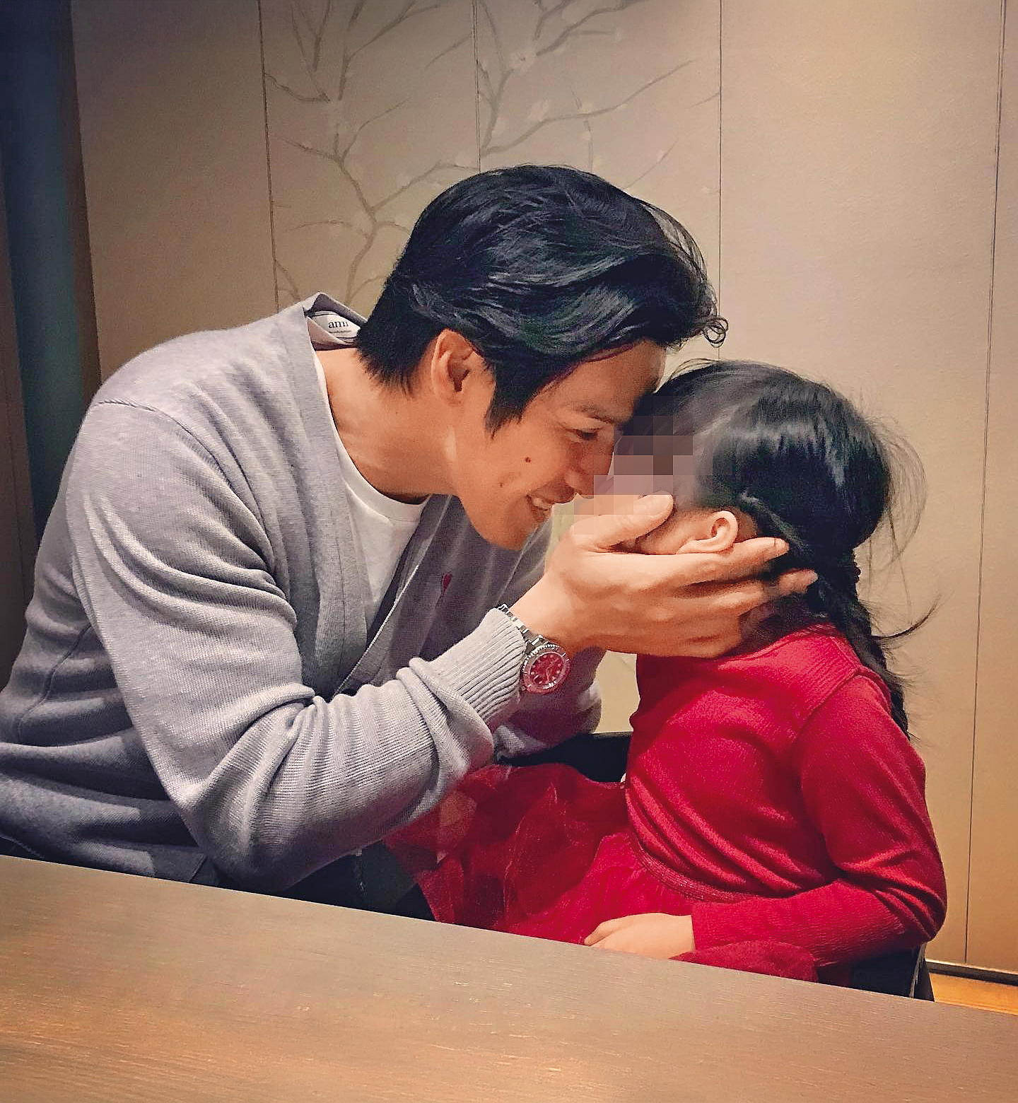 陽岱鋼(左)育有2女1子,是聞名的「女兒傻瓜」。(翻攝自陽岱鋼IG)