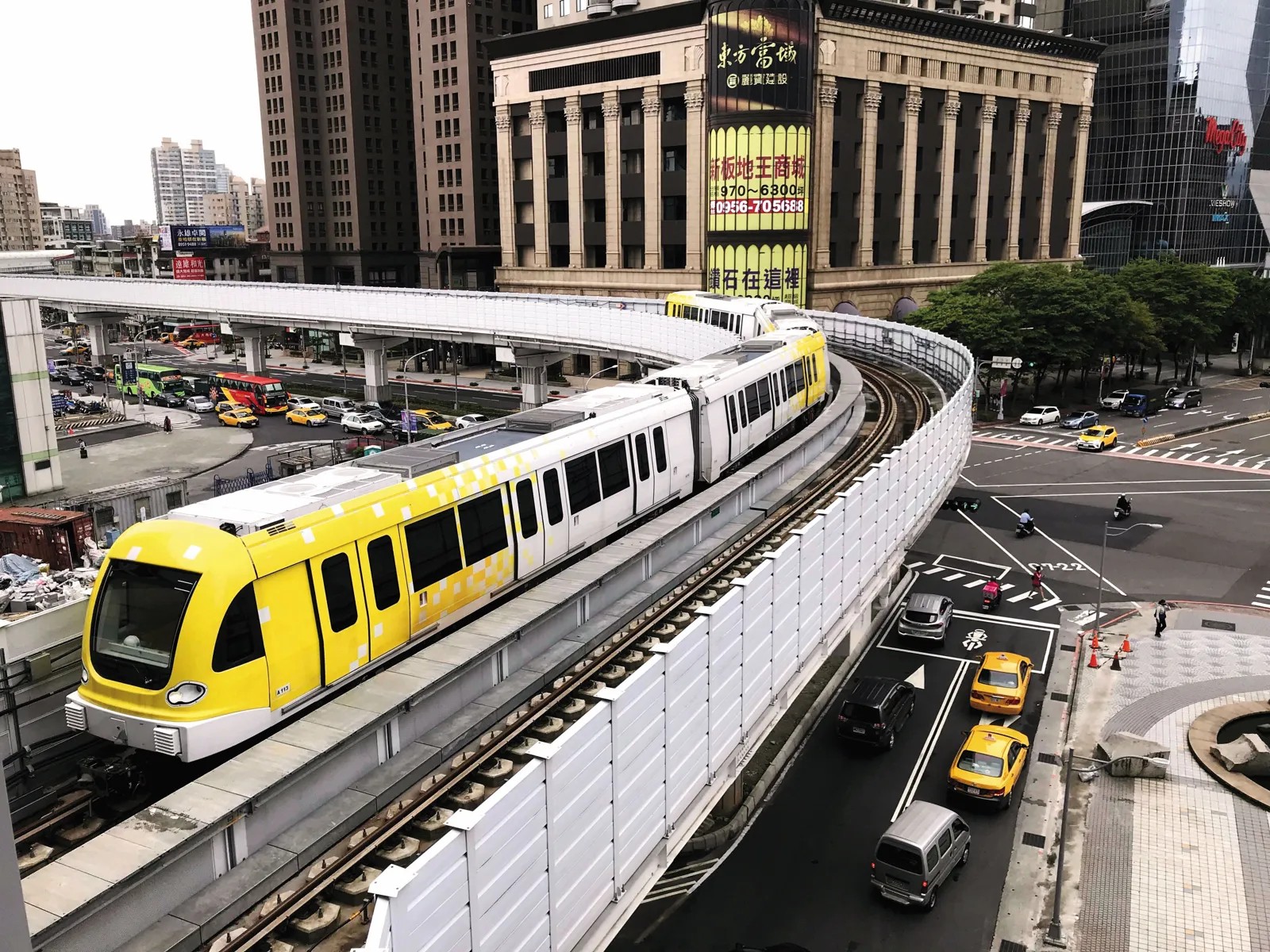 捷運站構築的生活圈，交通便利、機能完善，是支撐大台北房市的關鍵。（台北捷運提供）