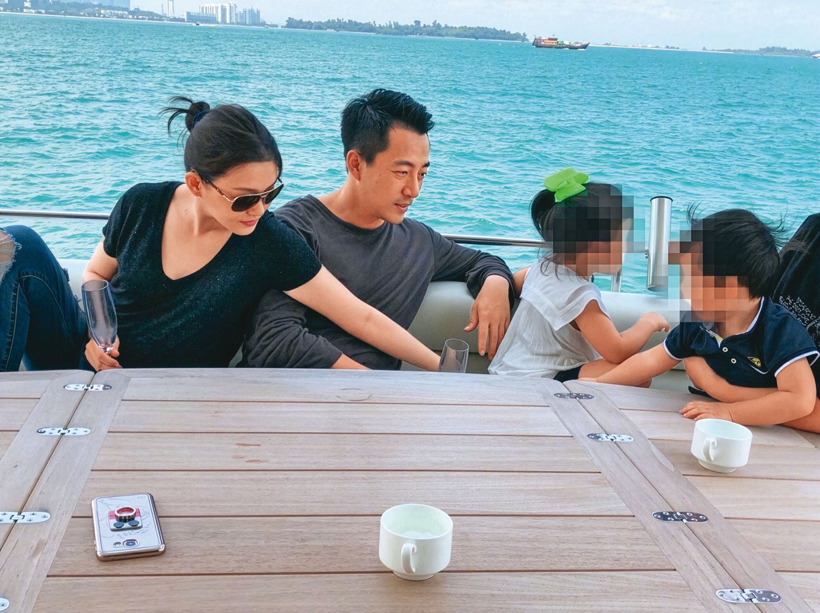 小三自捅馬蜂窩2/好兄弟為錢翻臉暗助大S 汪小菲離婚後才知是身邊人捅刀