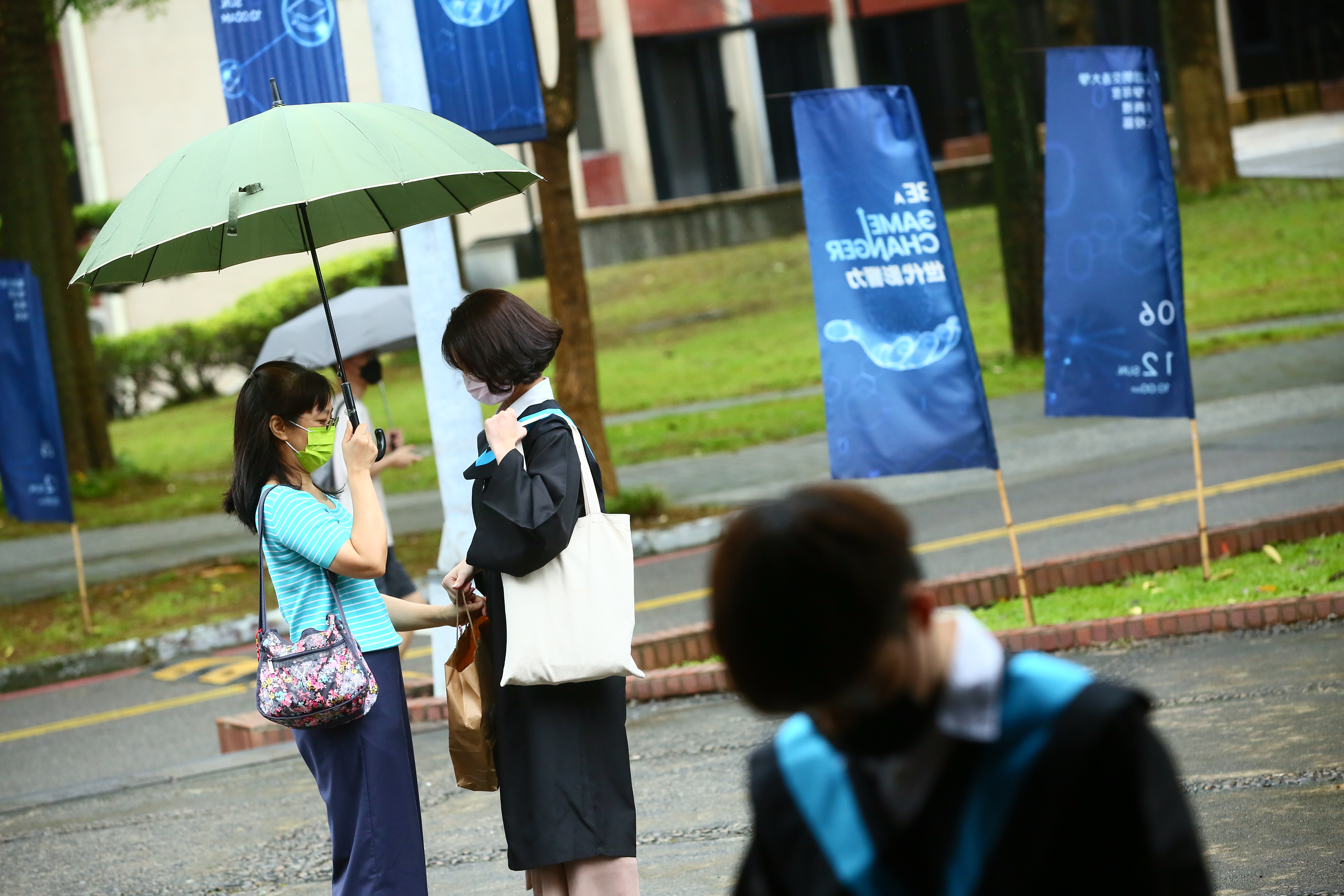 主計總處指出，隨著每年6至8月的畢業季結束，失業率通常會在9月回落。（本刊資料照）
