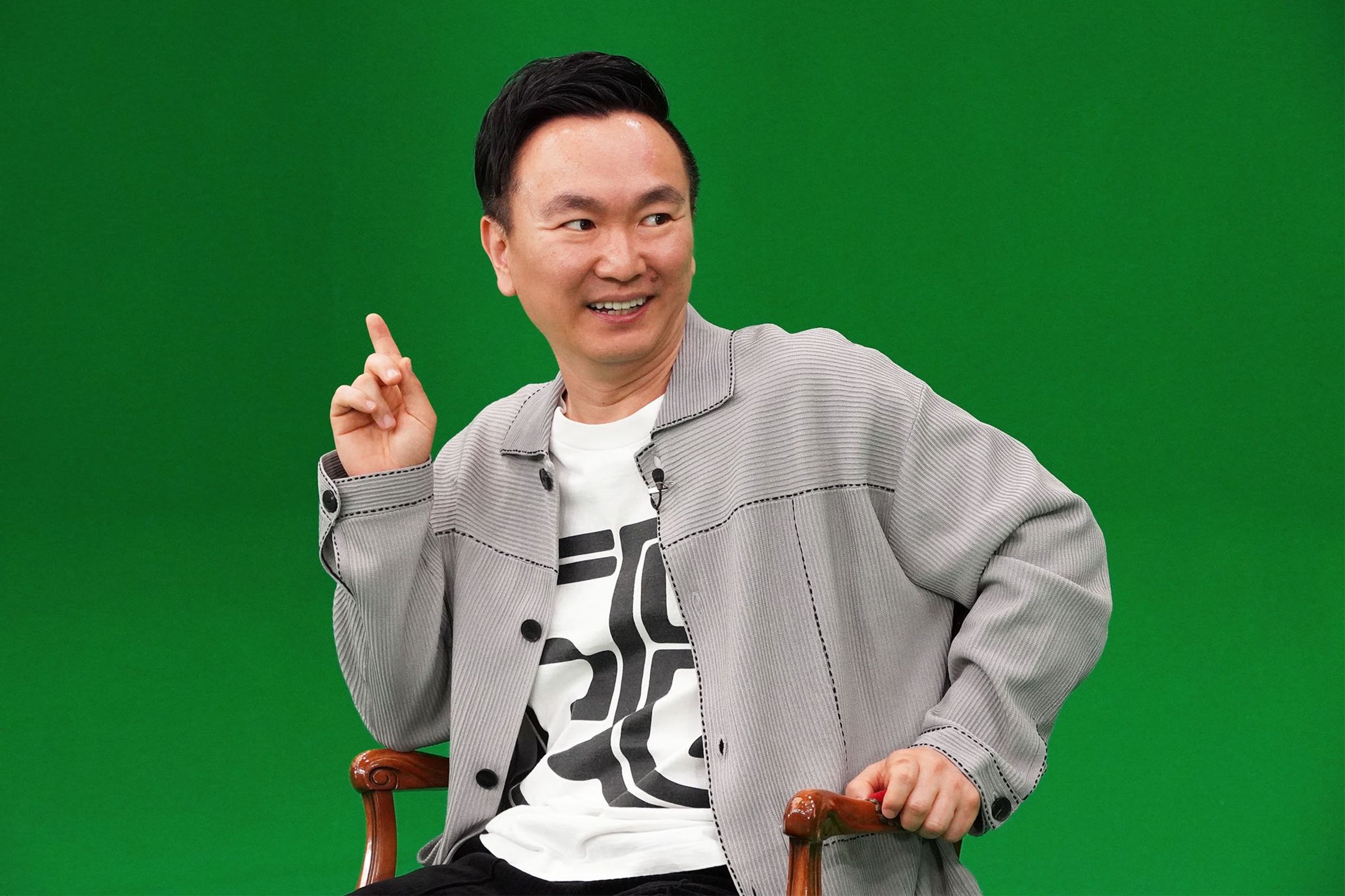 神戶電梯刺殺事件,導致山內健司多年前的發言也被翻出來炎上。(翻攝自X@japasu_PR)