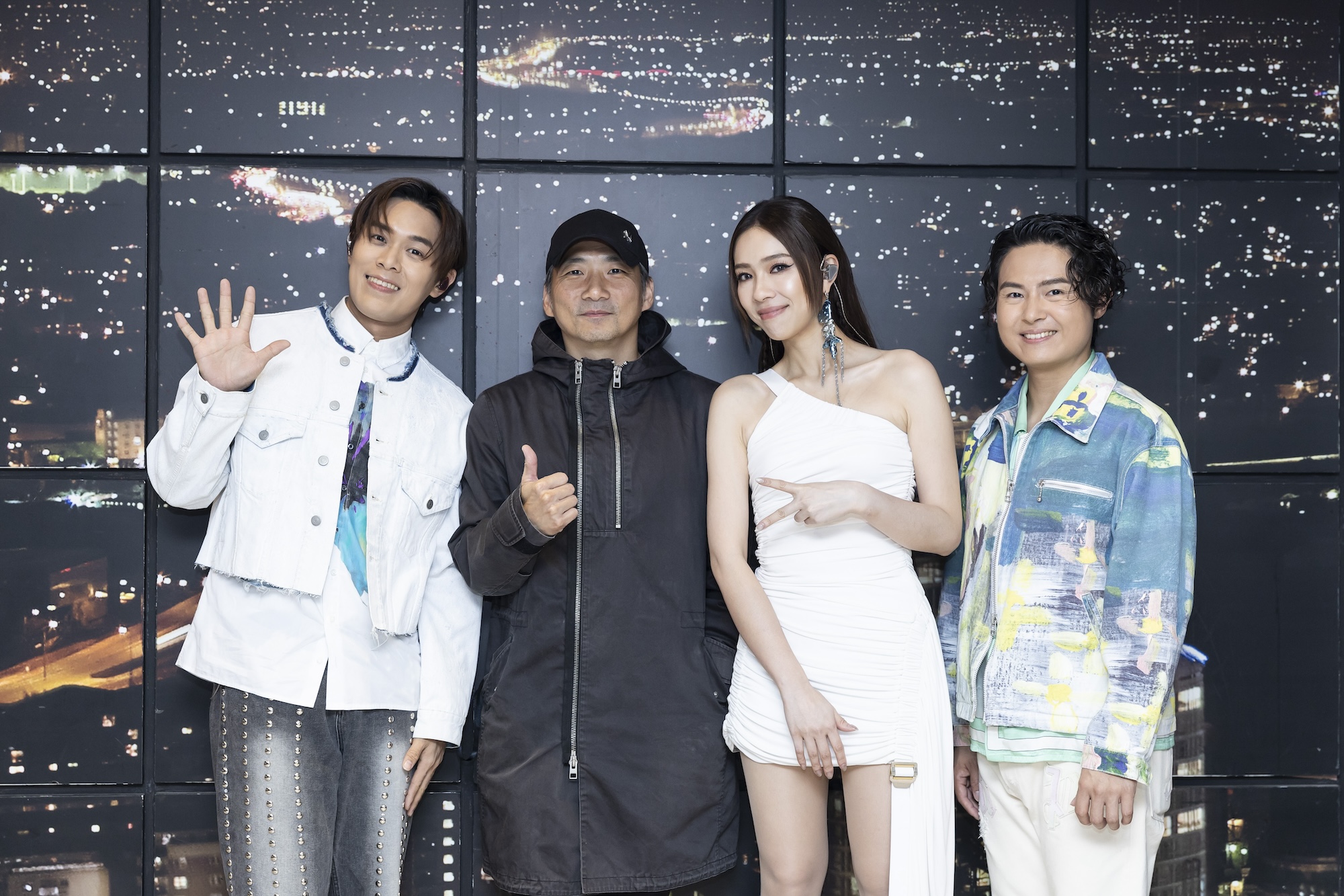 五月天石頭也特地現身倫敦探班，給予演出前的鼓勵與建議，令告五人深感暖心與感動。（相信音樂提供）