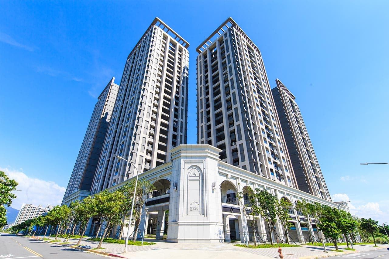 永慶房產集團統計全台近一年十大熱門交易社區，淡水區三社區上榜最多。(房市示意圖)